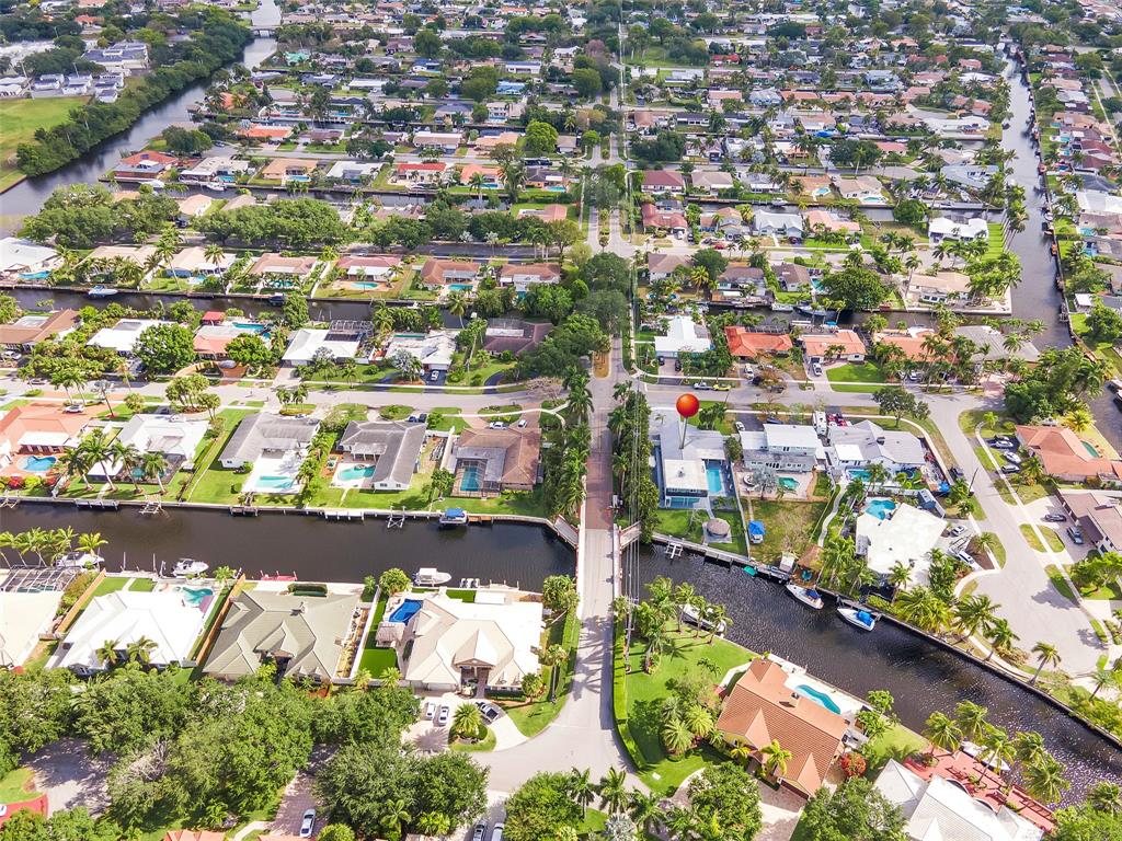 Photo for 5880 SW 19th Street, Plantation, FL 33317 - Listing #FX-10436185 5880 SW 19th Street, Plantation, FL 33317
