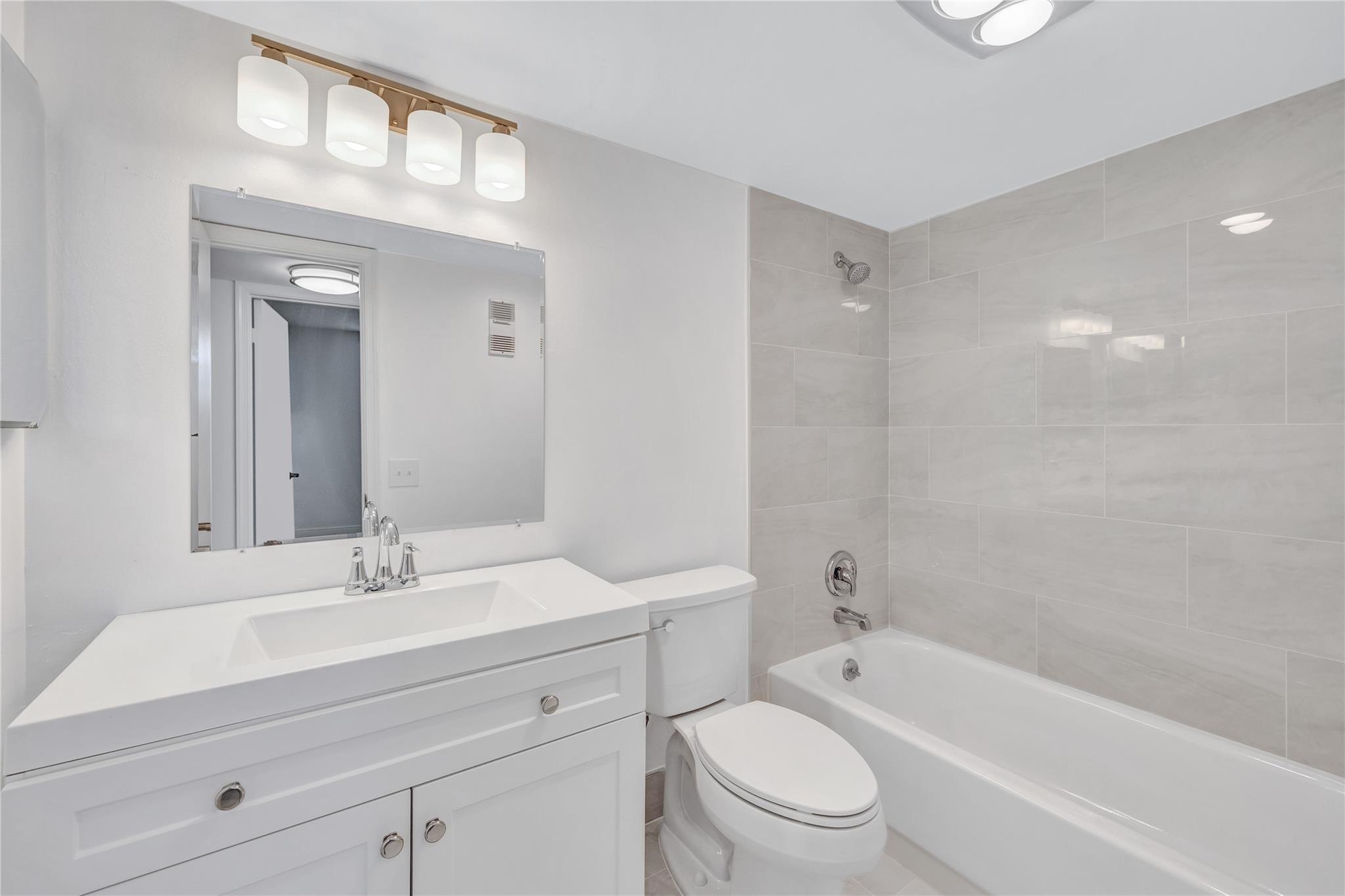 Photo for 2440 Deer Creek Country Club Boulevard, 204-C, Deerfield Beach, FL 33442 - Listing #FX-10495927 2440 Deer Creek Country Club Boulevard, 204-C, Deerfield Beach, FL 33442