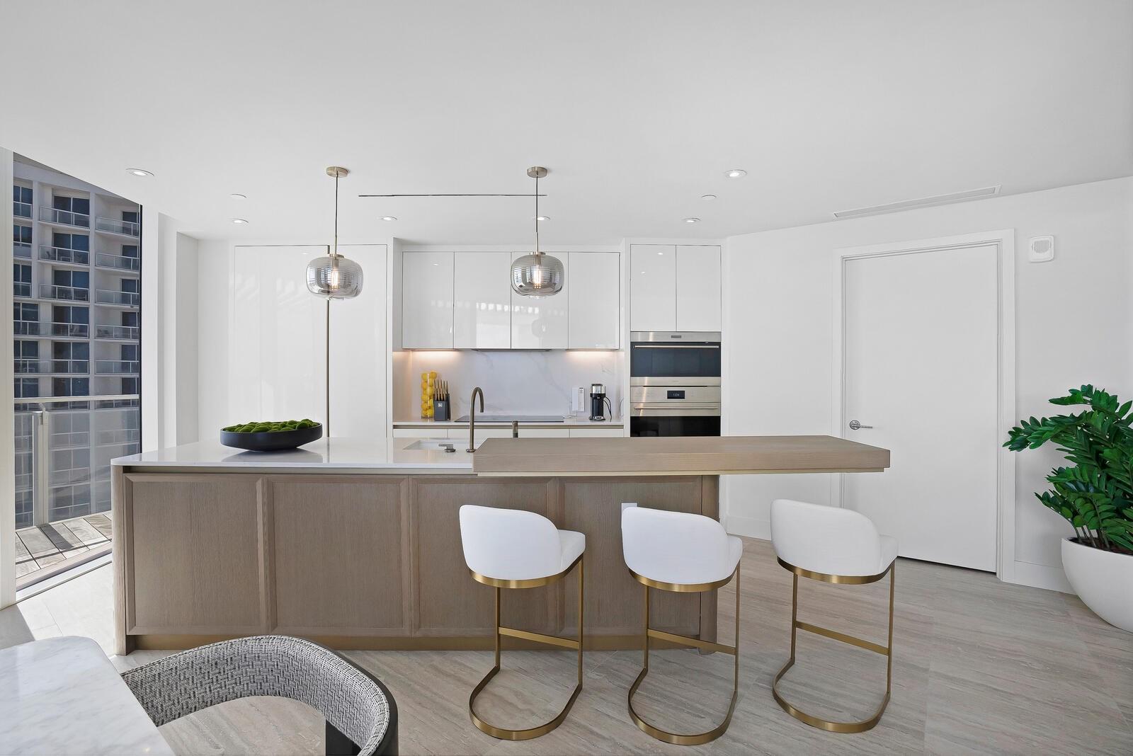 525 Fort Lauderdale Beach Boulevard 1701, Fort Lauderdale, FL 33304