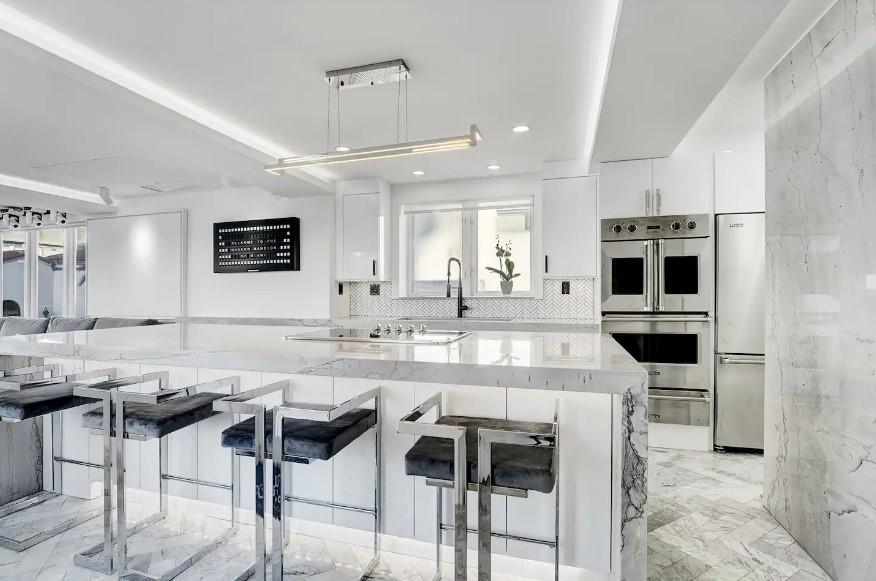 124 11th Street, Miami Beach, FL 33139