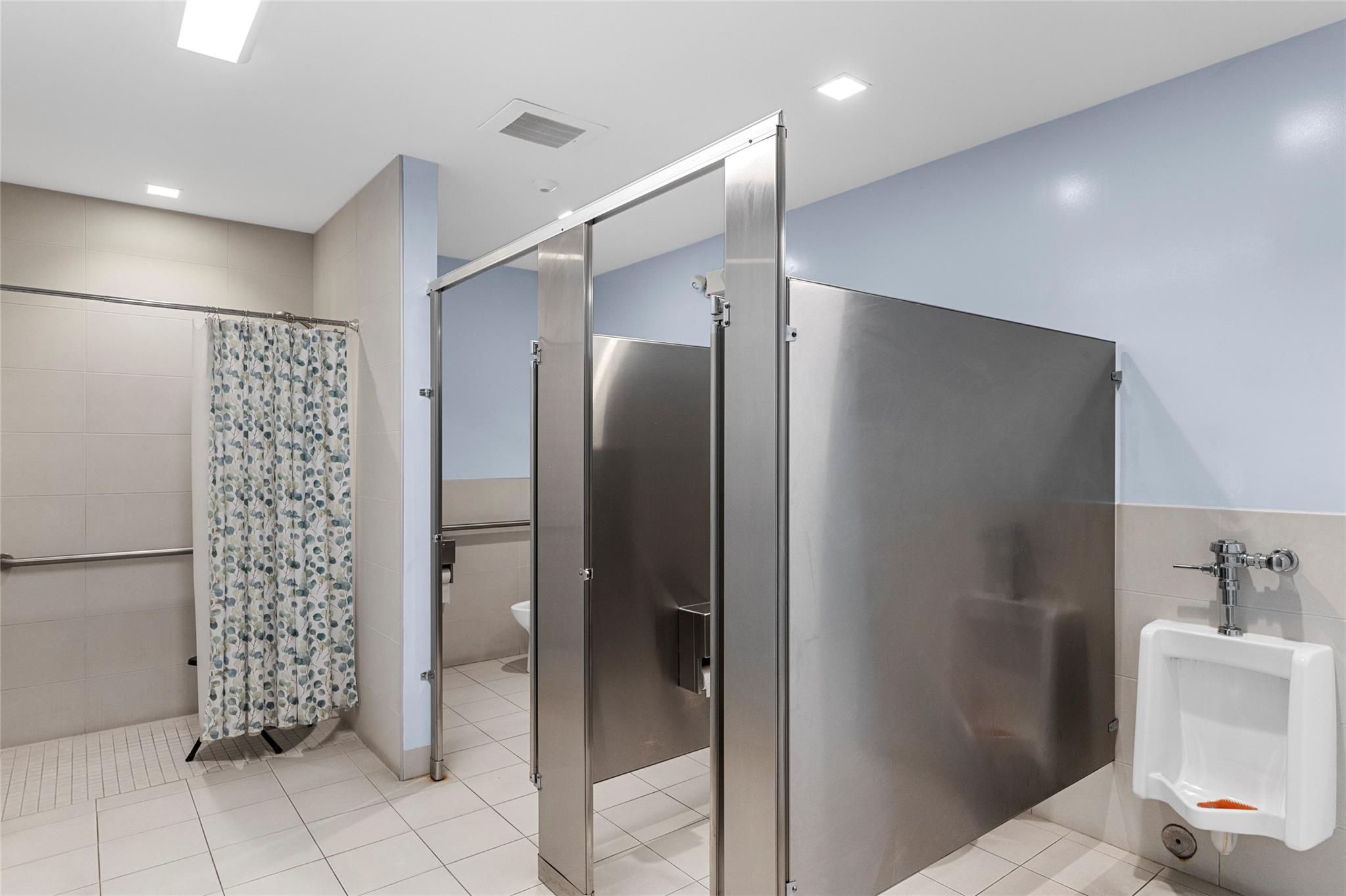 Photo for 3100 N Palm Aire Drive, 803, Pompano Beach, FL 33069 - Listing #FX-10522657 3100 N Palm Aire Drive, 803, Pompano Beach, FL 33069