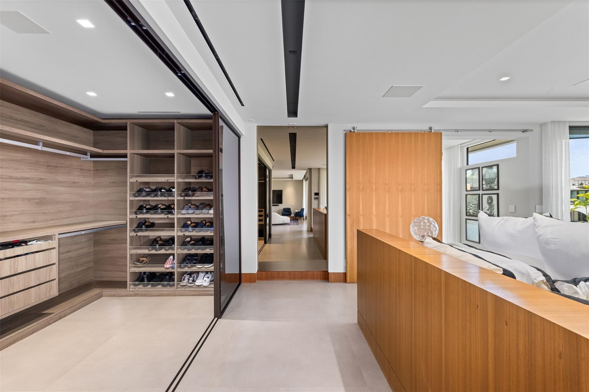 650 Royal Plaza Drive, Fort Lauderdale, FL 33301