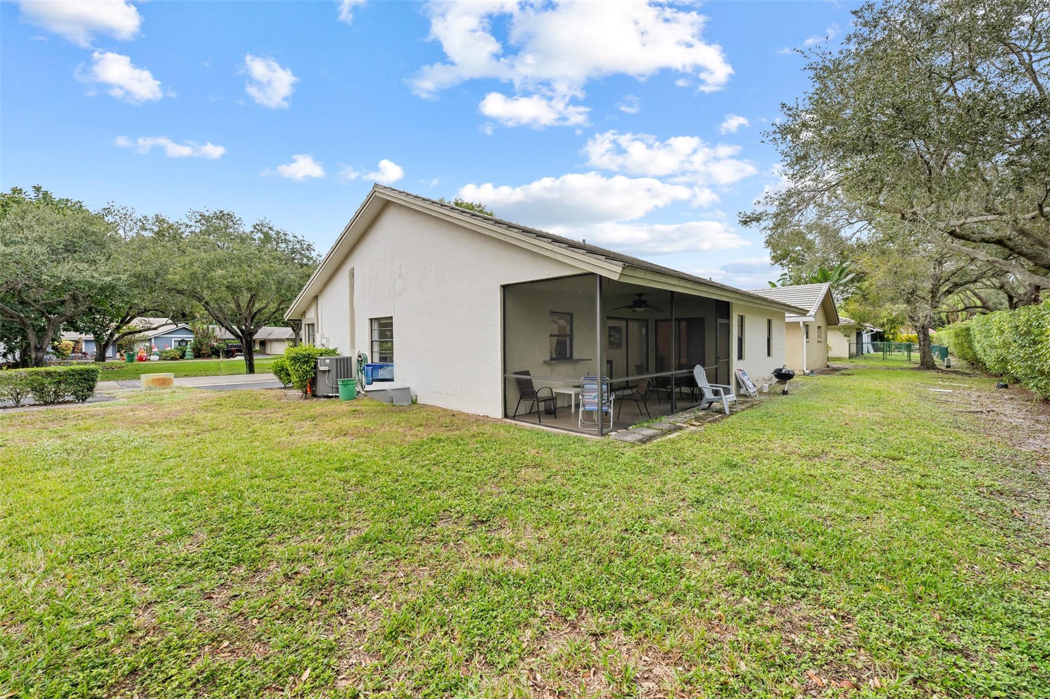 425 Shadow Wood Lane, Coral Springs, FL 33071