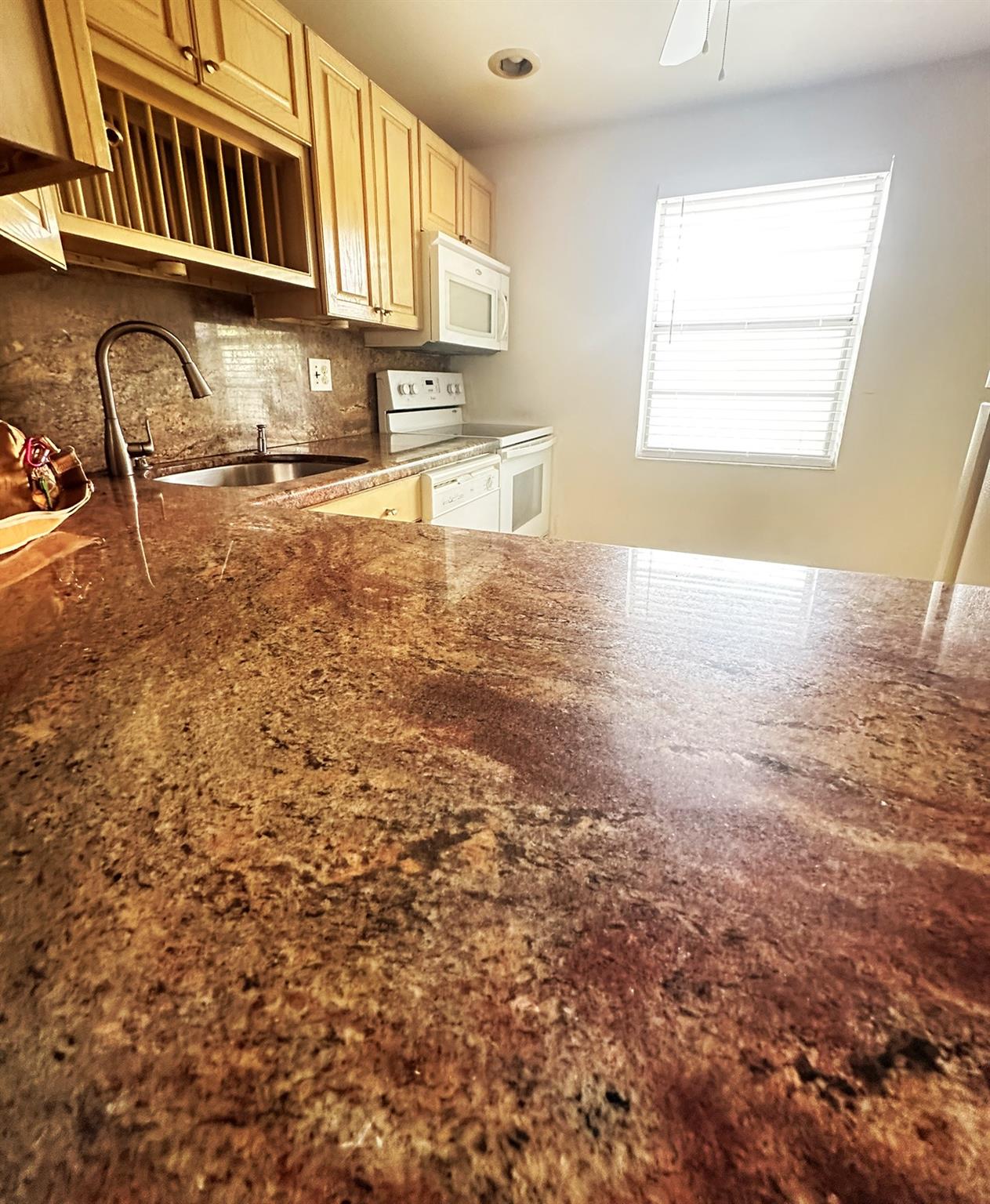 granite kitchen