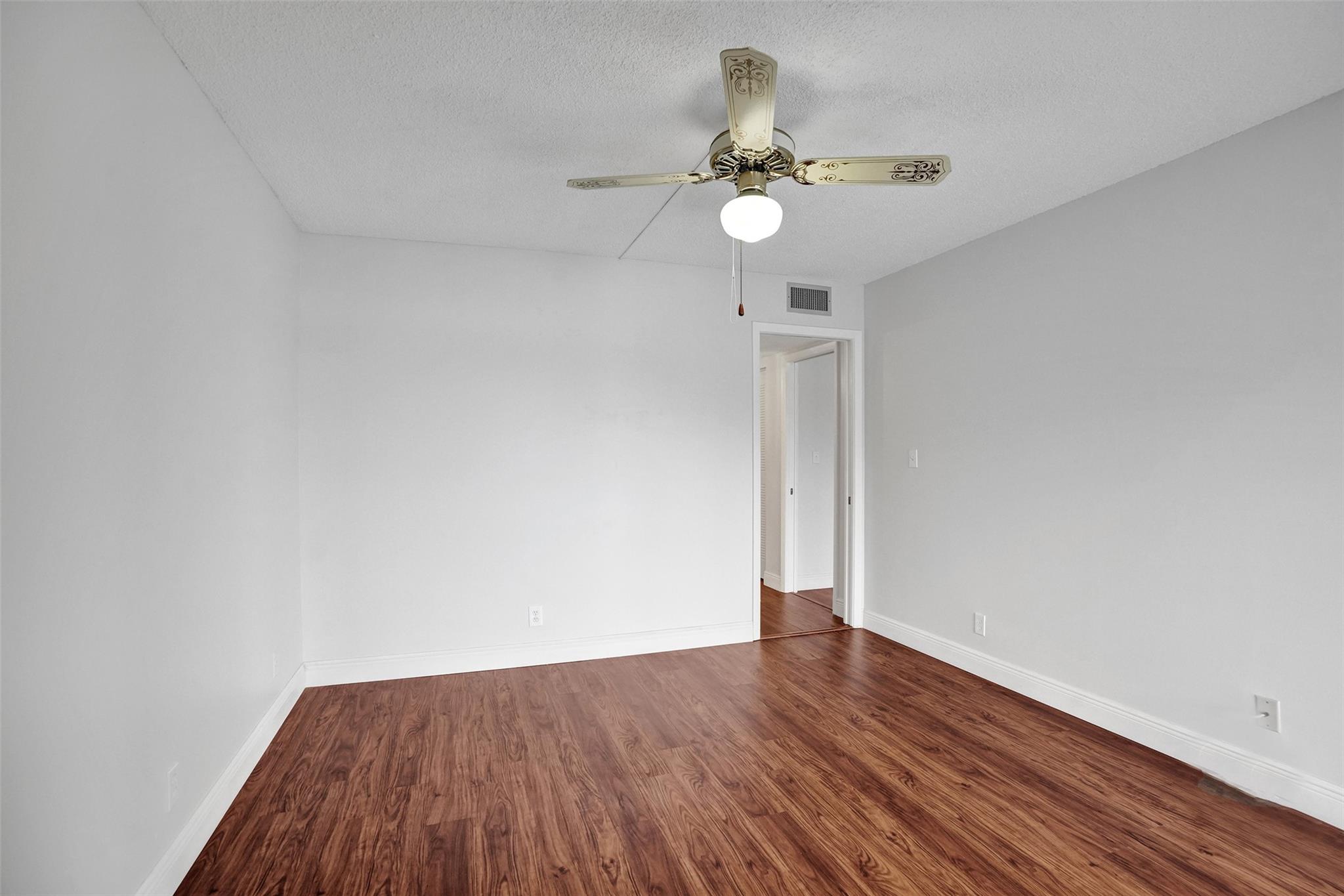 Photo for 7432 Ashmont Circle, 208, Tamarac, FL 33321 - Listing #FX-10525865 7432 Ashmont Circle, 208, Tamarac, FL 33321