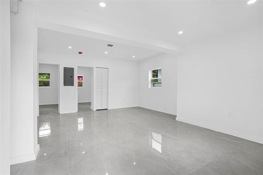 11406 NW 17th Avenue, Miami, FL 33167