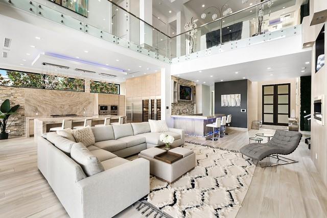 2437 Delmar Place, Fort Lauderdale, FL 33301