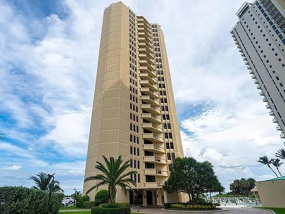Photo for 2800 N Ocean Drive, A5B, West Palm Beach, FL 33404 - Listing #FX-10506493 2800 N Ocean Drive, A5B, West Palm Beach, FL 33404