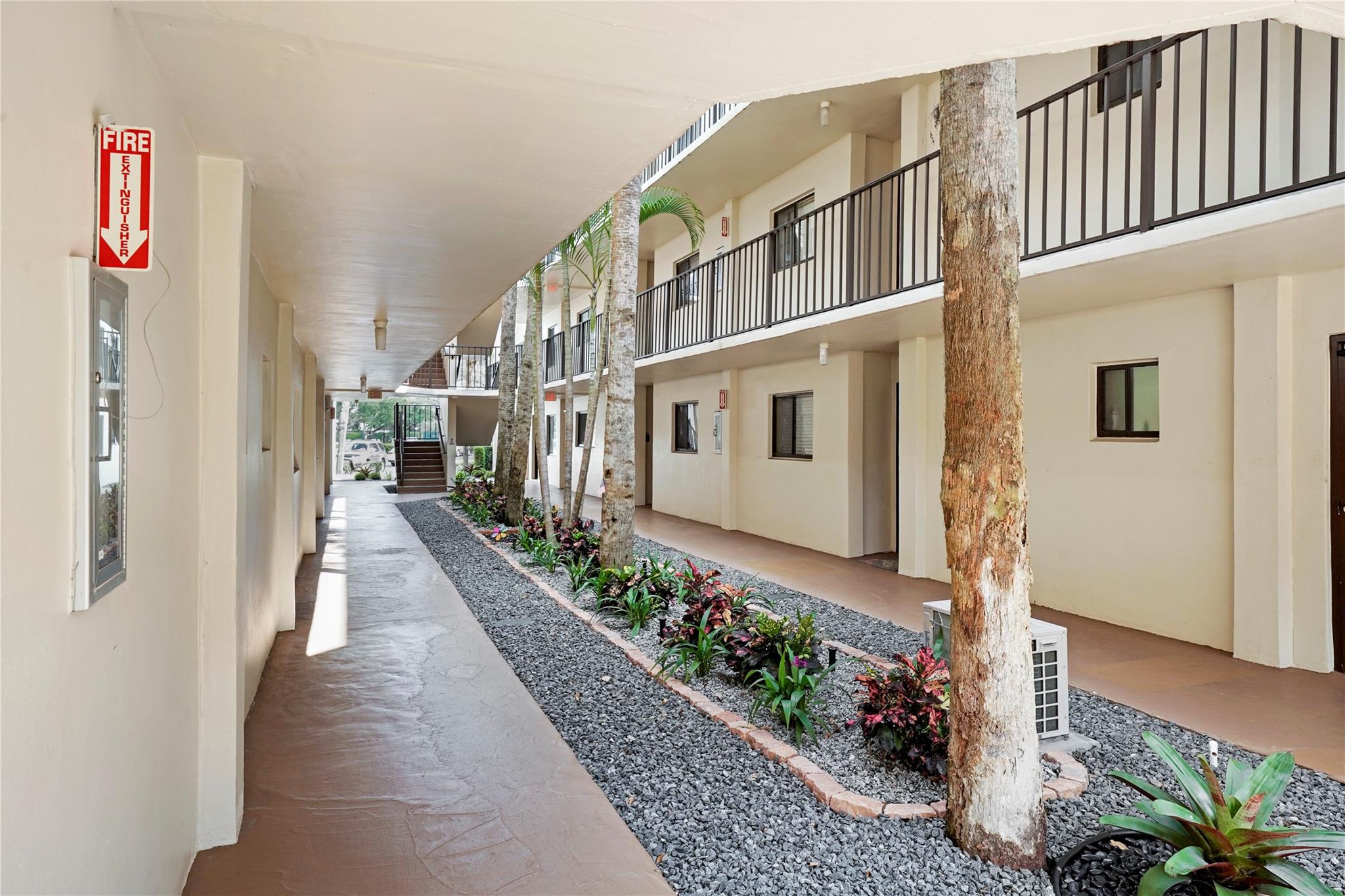 Photo for 5100 Las Verdes Circle, 114, Delray Beach, FL 33484 - Listing #FX-10509010 5100 Las Verdes Circle, 114, Delray Beach, FL 33484
