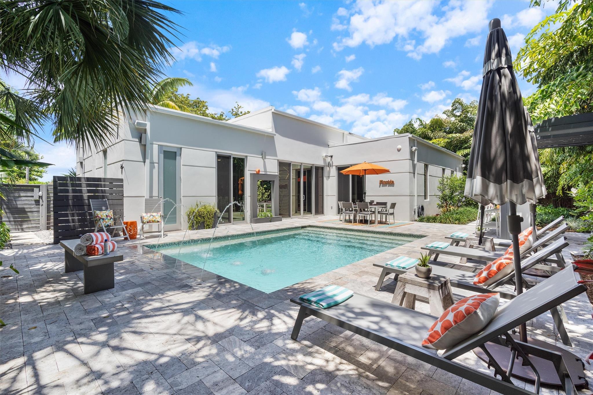 Photo for 2626 NE 5th Terrace, Wilton Manors, FL 33334 - Listing #FX-10493331 2626 NE 5th Terrace, Wilton Manors, FL 33334