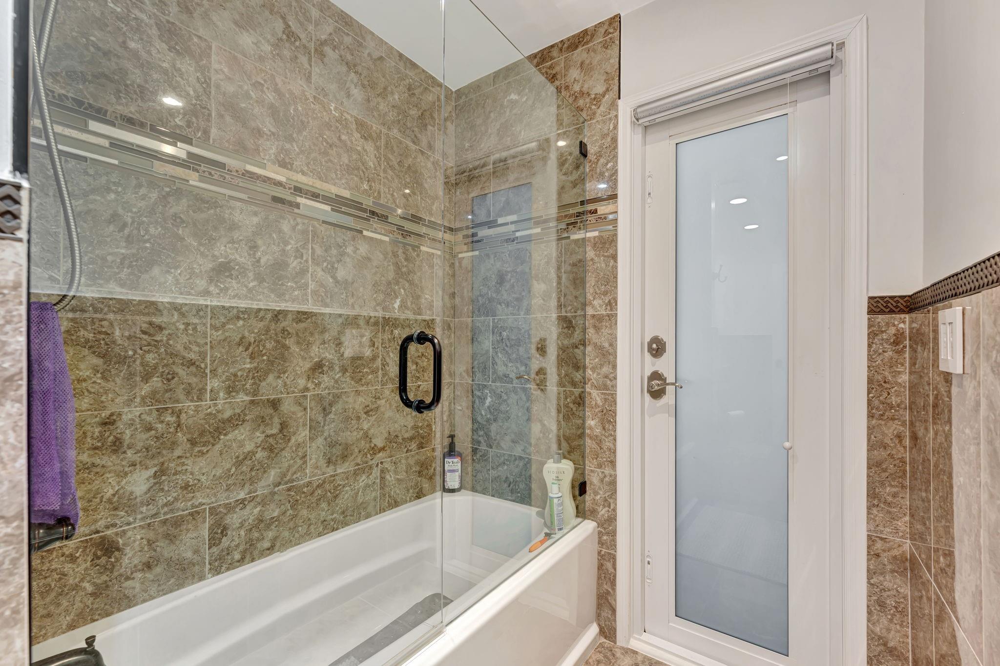 8140 NW 51st Place, Coral Springs, FL 33067