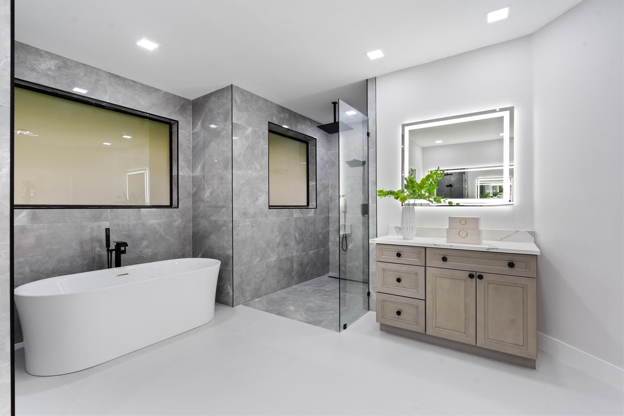 7685 NW 47th Drive, Coral Springs, FL 33067