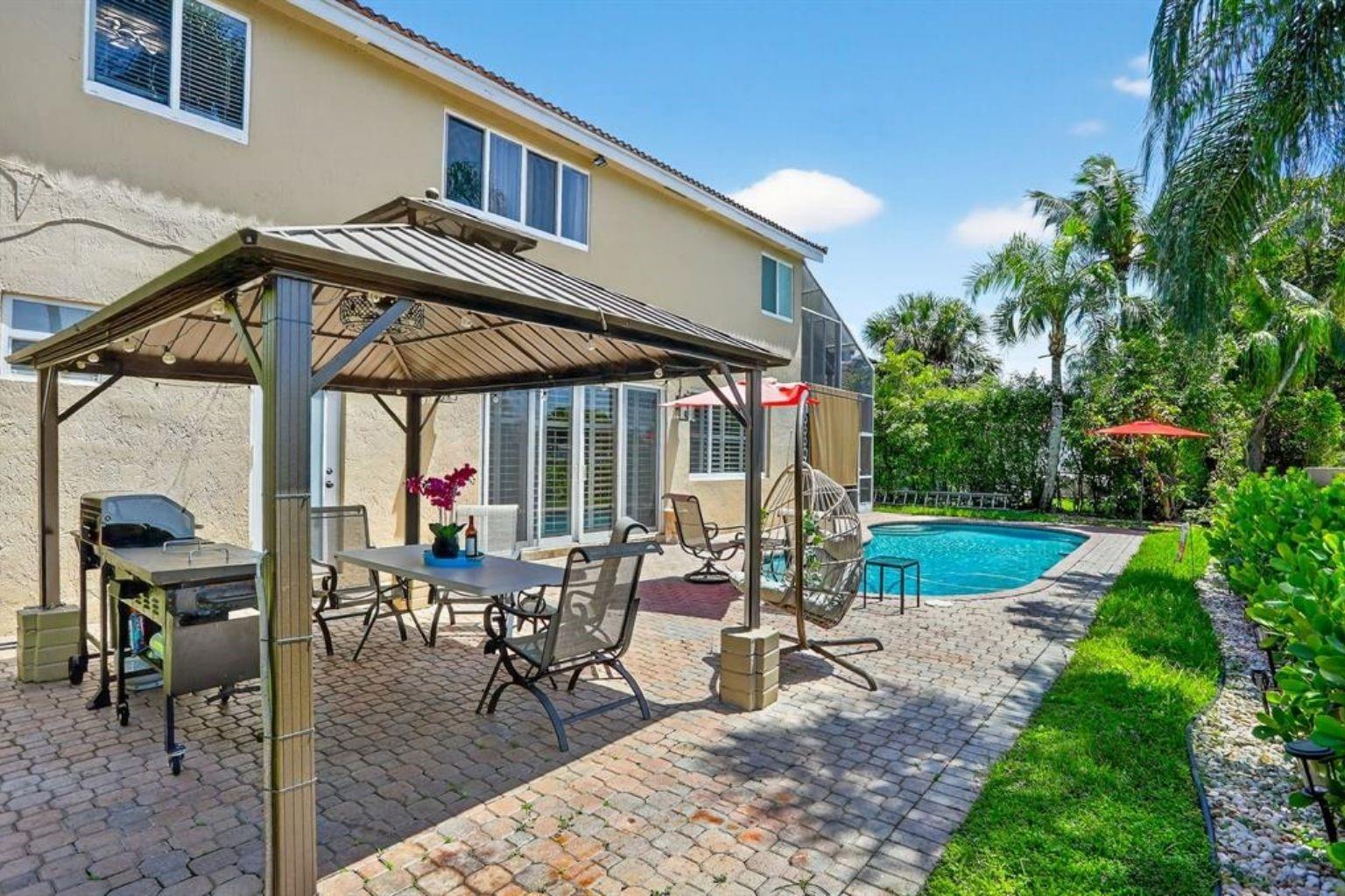 5340 NW 103rd Way, Coral Springs, FL 33076