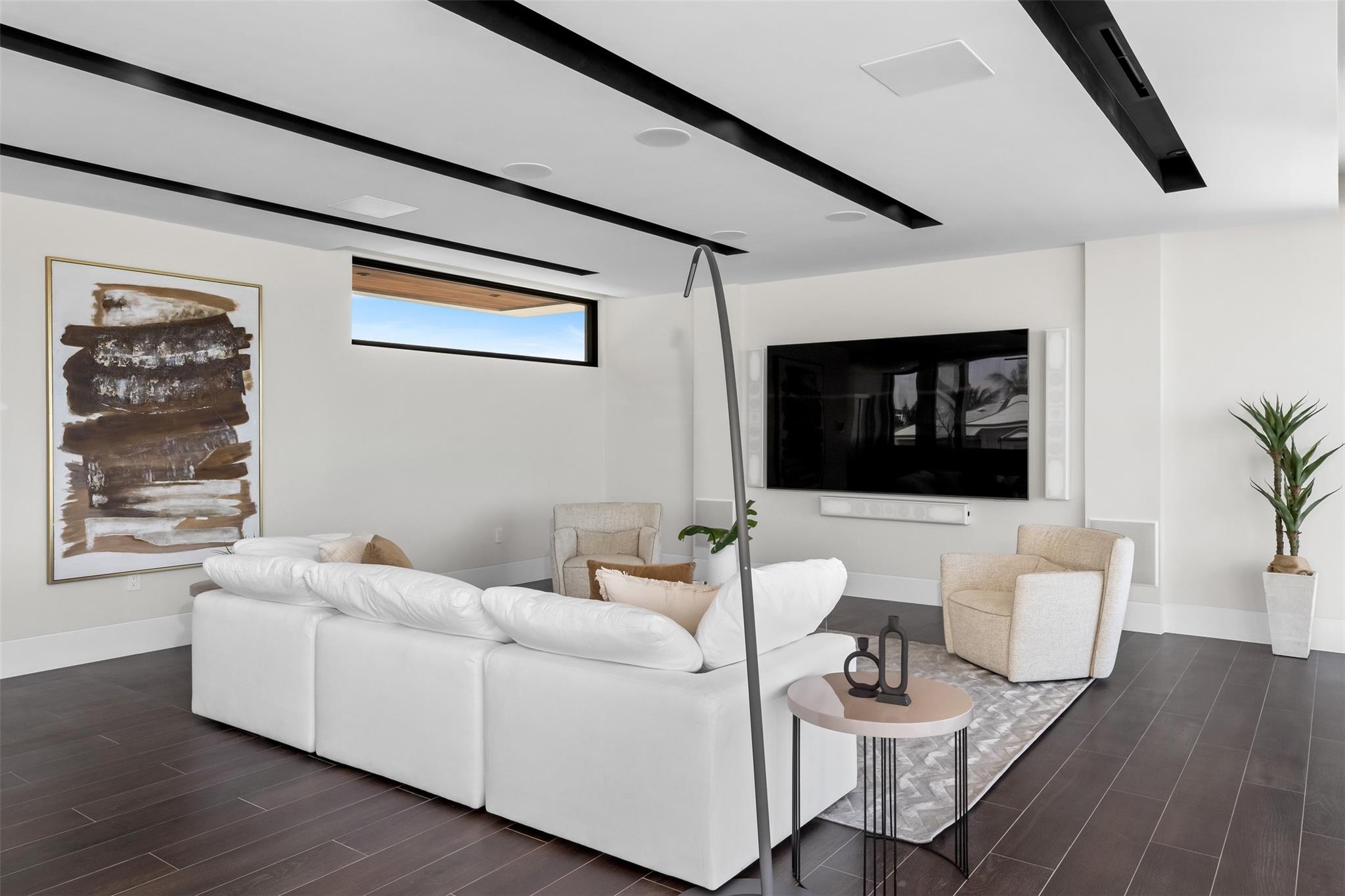 1555 SE 14th Court, Deerfield Beach, FL 33441