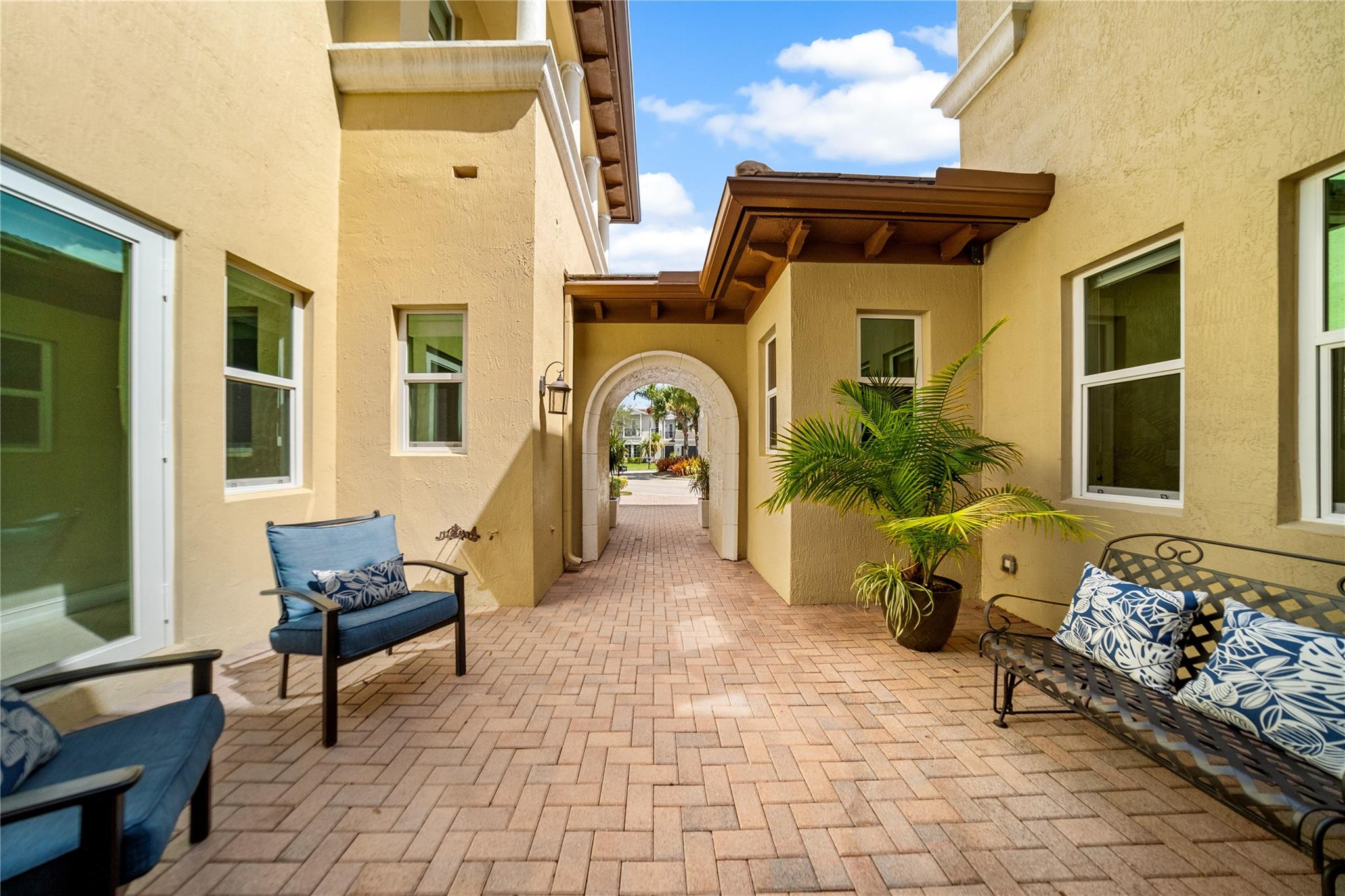 Photo for 11070 NW 78th Place, Parkland, FL 33076 - Listing #FX-10516496 11070 NW 78th Place, Parkland, FL 33076