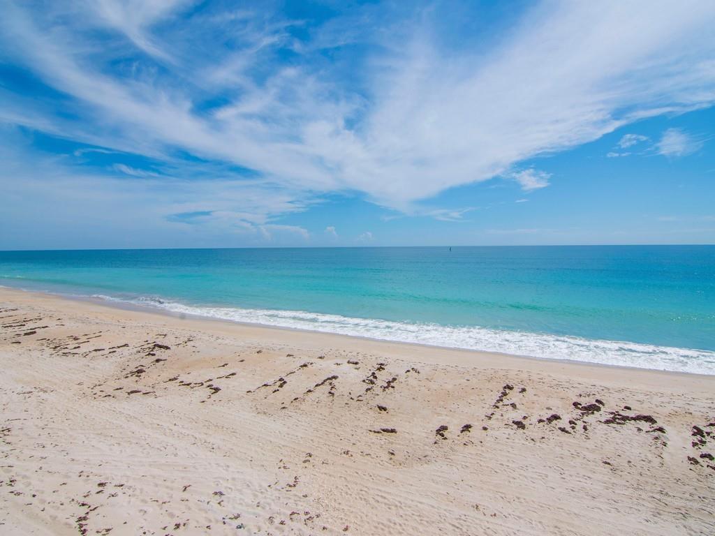 Photo for 5400 Highway A1a, I25, Vero Beach, FL 32963 - Listing #FX-10520079 5400 Highway A1a, I25, Vero Beach, FL 32963