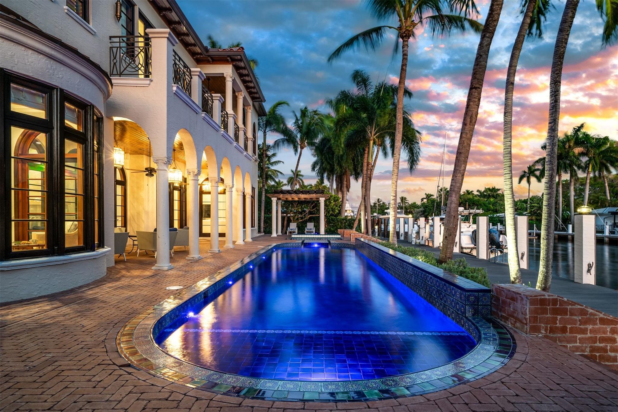 2530 Laguna Drive, Fort Lauderdale, FL 33316