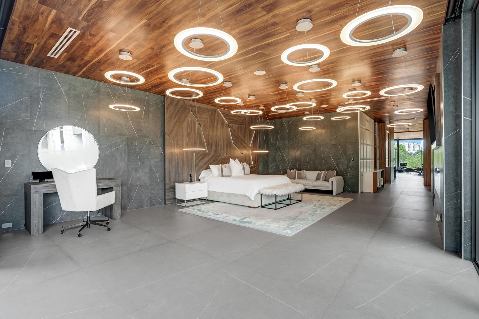 671 Middle River Drive, Fort Lauderdale, FL 33304