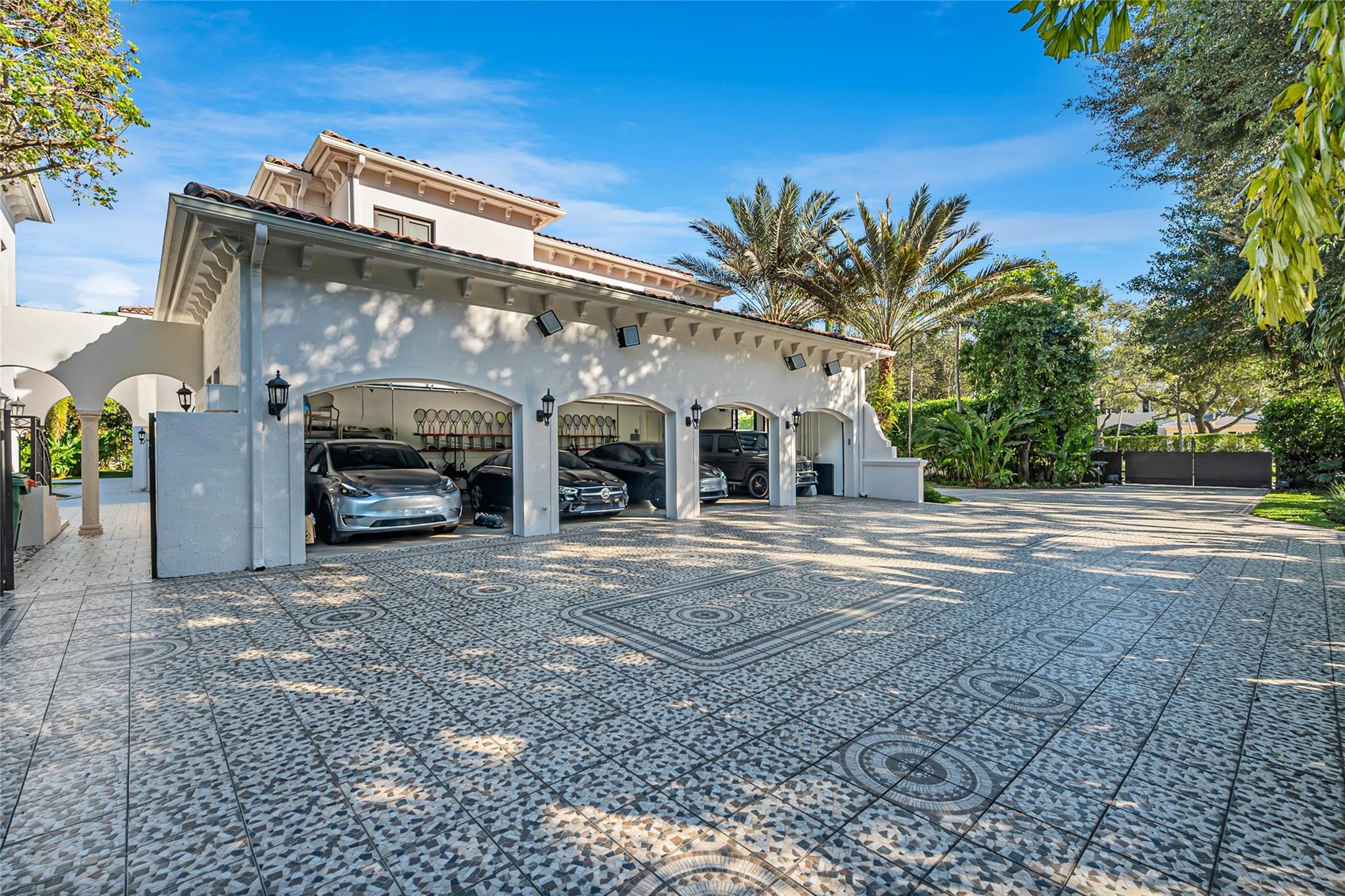 4955 SW 83rd Street, Miami, FL 33143