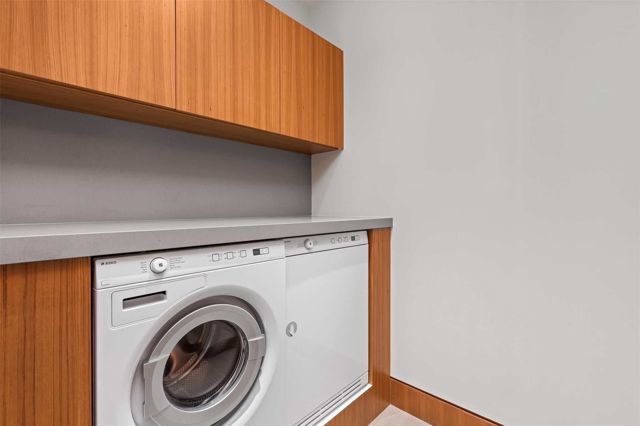 650 Royal Plaza Drive, Fort Lauderdale, FL 33301