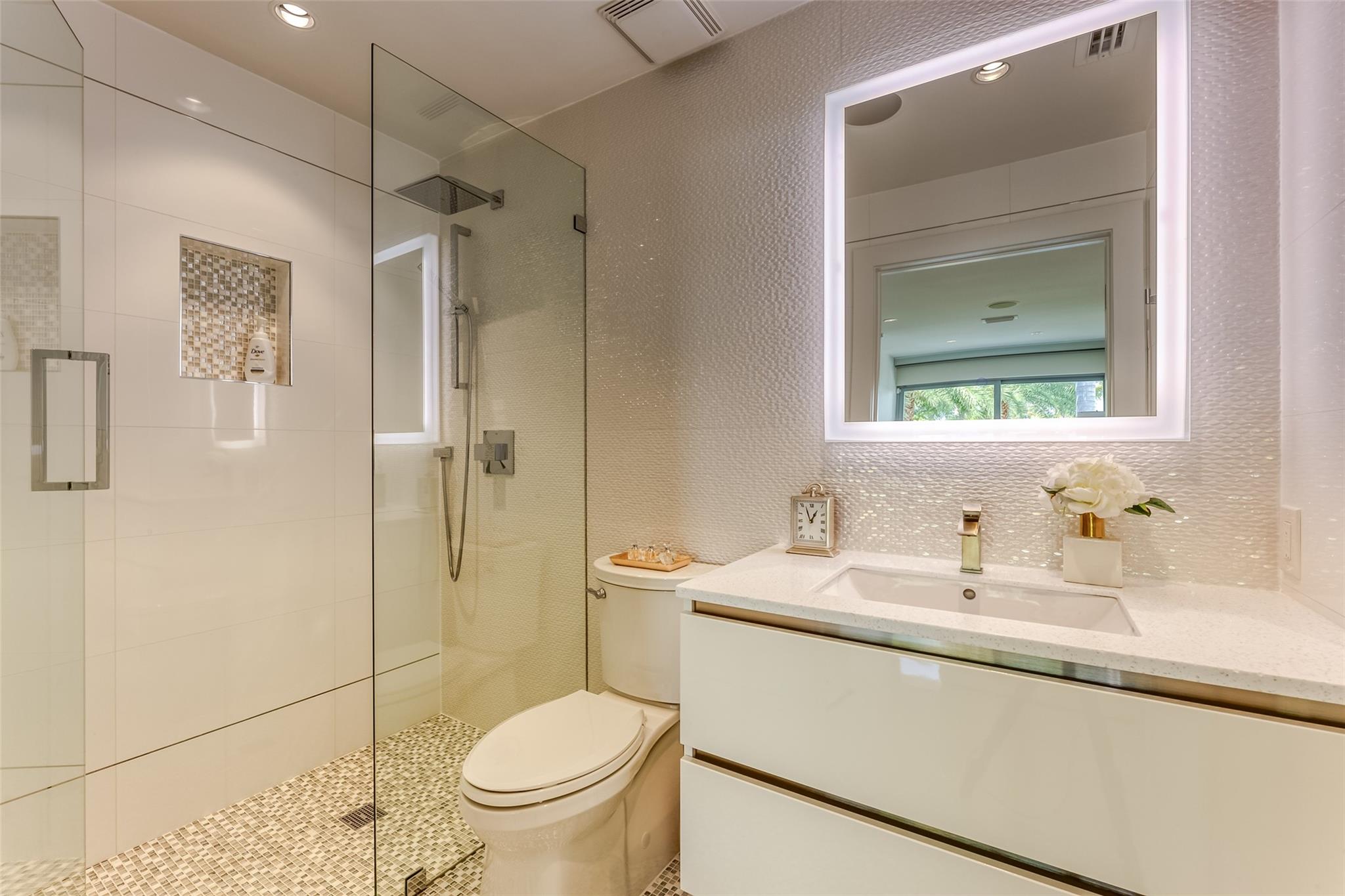 2200 Inlet Drive, Fort Lauderdale, FL 33316