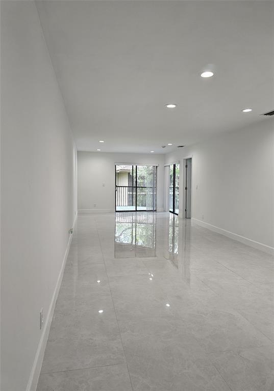 9557 NW 2nd Place 9557, Coral Springs, FL 33071