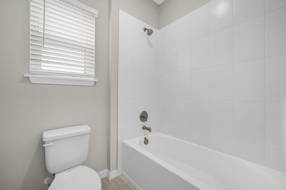 621 SE Ranch Oak Circle ~ Ready Now