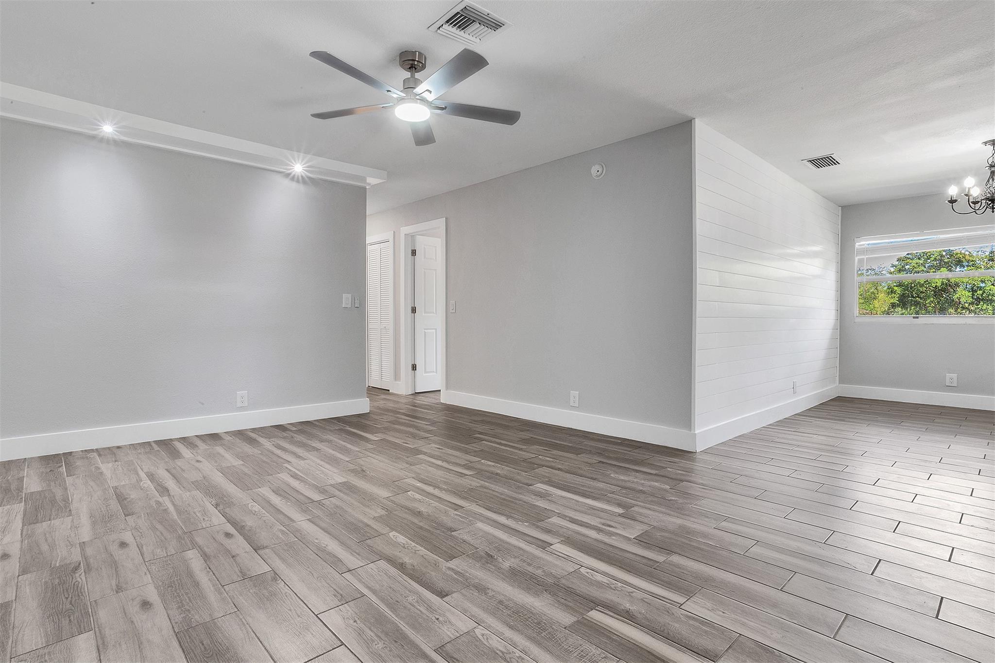 10131 NW 35th Street 16D, Coral Springs, FL 33065