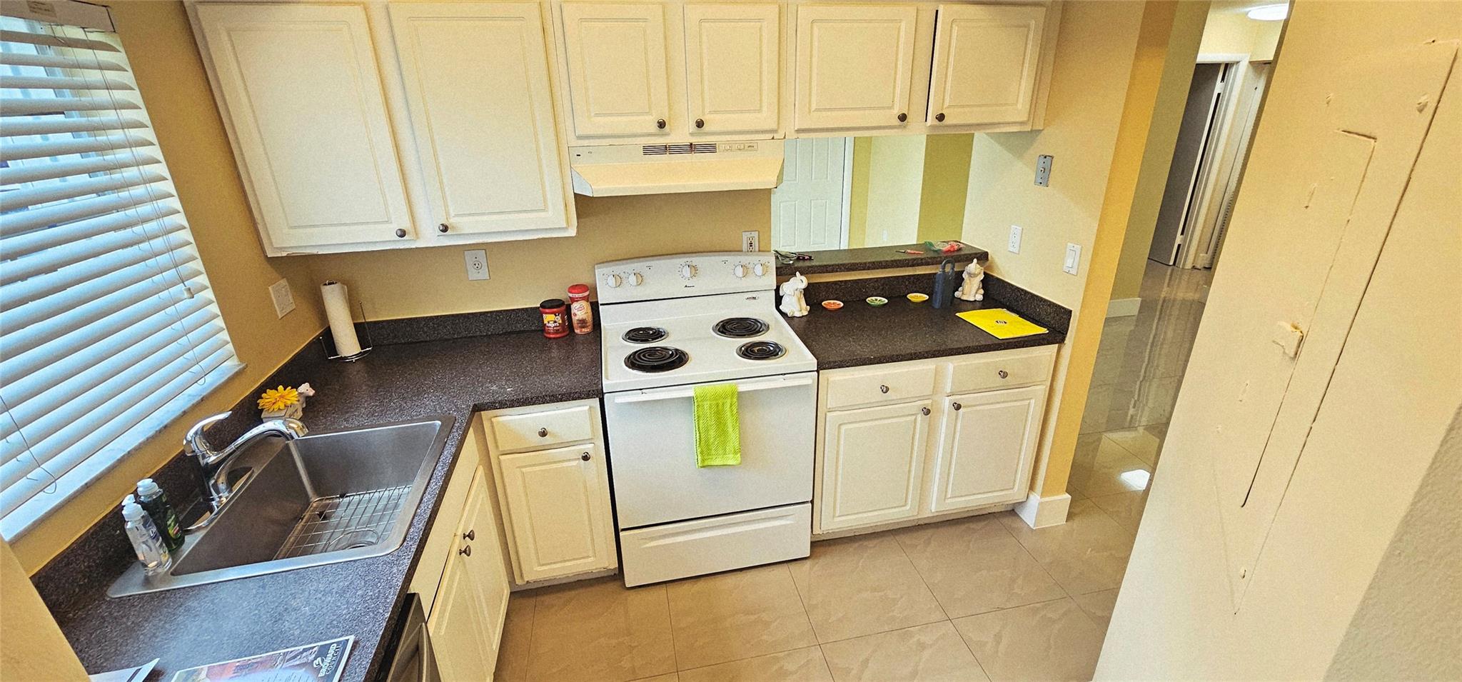 Photo for 1881 NW 96th Terrace, 7F, Pembroke Pines, FL 33024 - Listing #FX-10525277 1881 NW 96th Terrace, 7F, Pembroke Pines, FL 33024