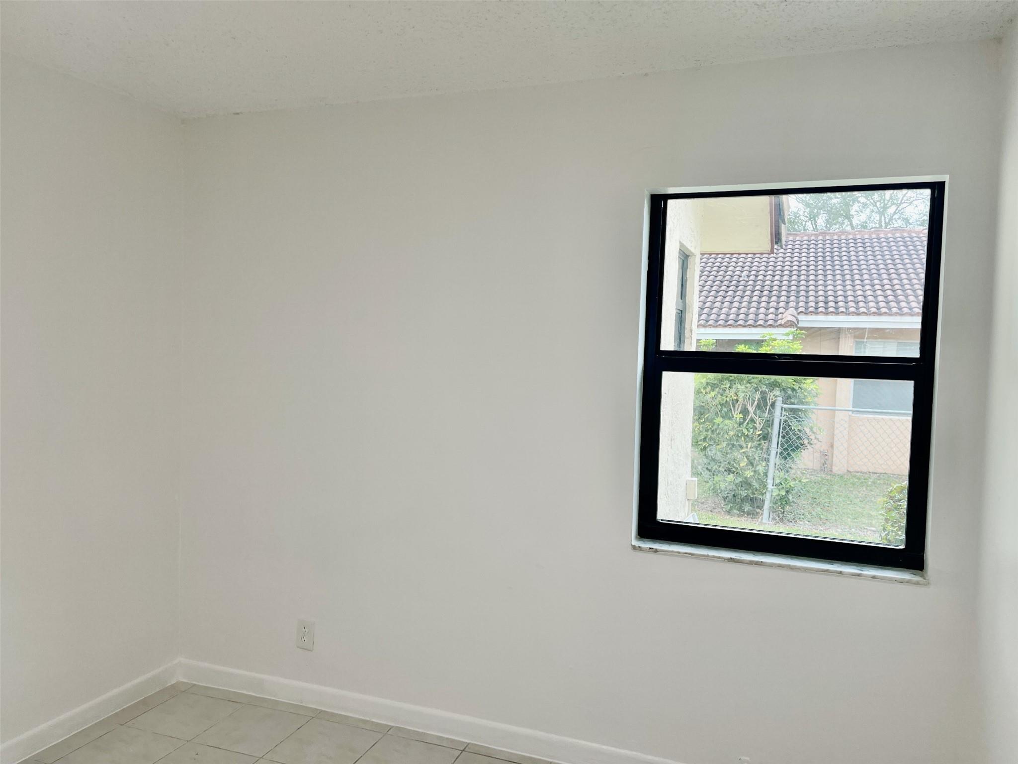 4104 NW 114th Avenue, Coral Springs, FL 33065