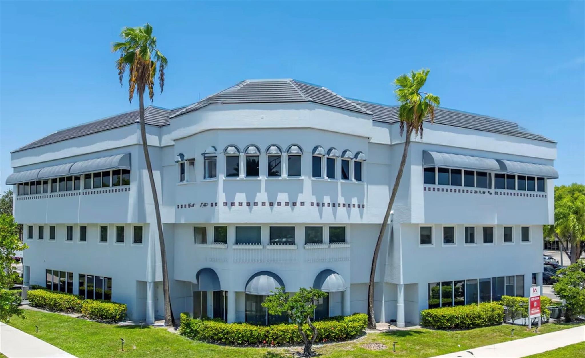 Photo for 3801 Hollywood Boulevard, 300, Hollywood, FL 33021 - listing #FX-10535099 3801 Hollywood Boulevard, 300, Hollywood, FL 33021