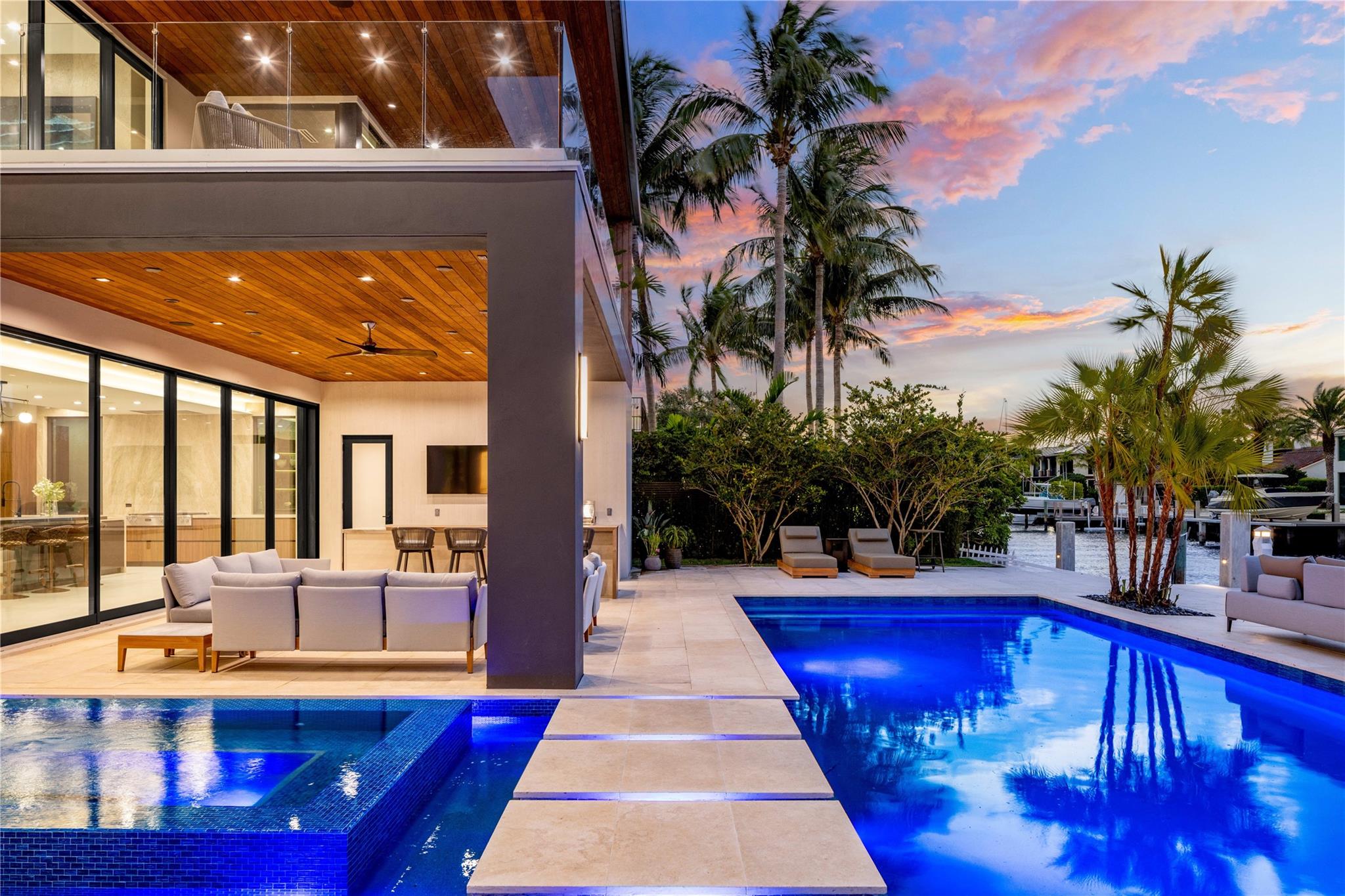 2733 NE 16th Street, Fort Lauderdale, FL 33304