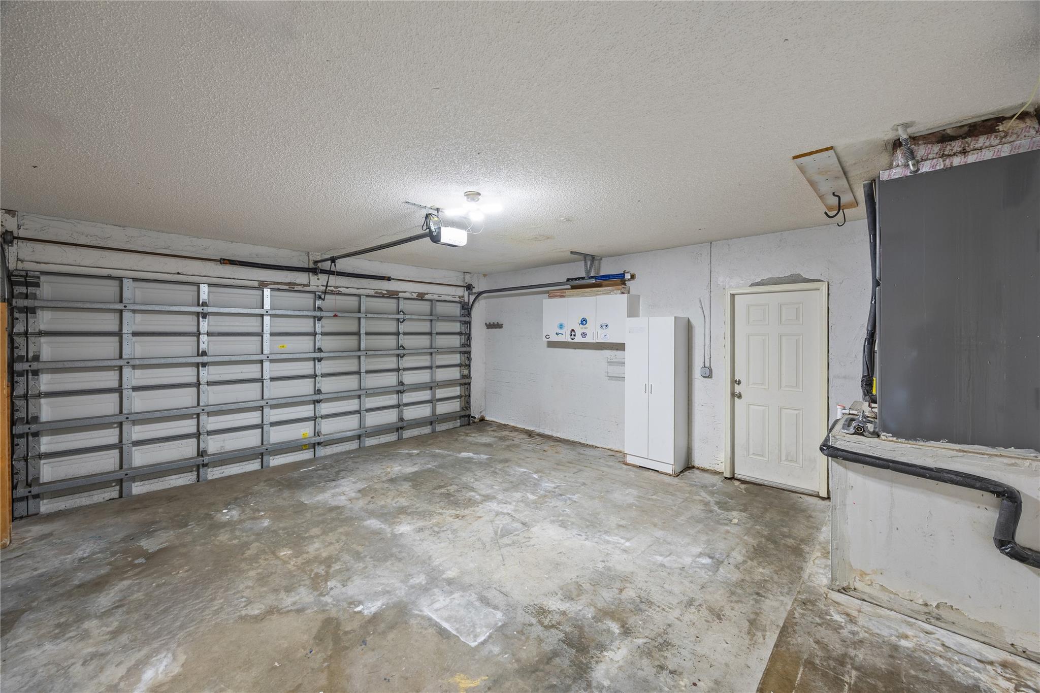 5302 NW 64th Way, Coral Springs, FL 33067