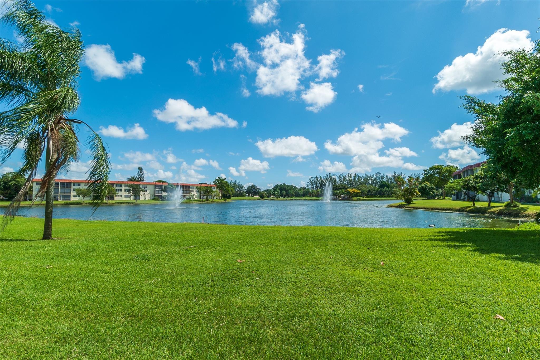 Photo for 8900 Washington Boulevard, 506B, Pembroke Pines, FL 33025 - Listing #FX-10484168 8900 Washington Boulevard, 506B, Pembroke Pines, FL 33025