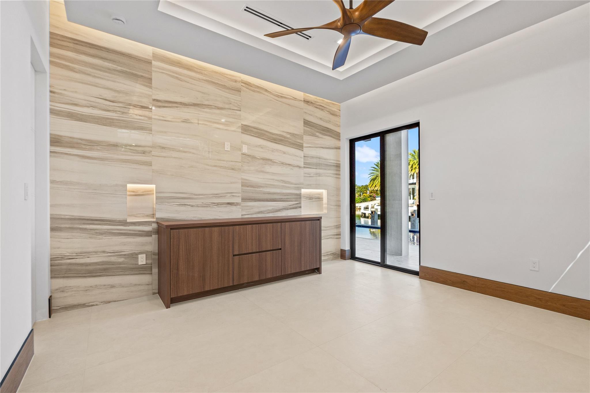 2441 NE 48th Court, Lighthouse Point, FL 33064