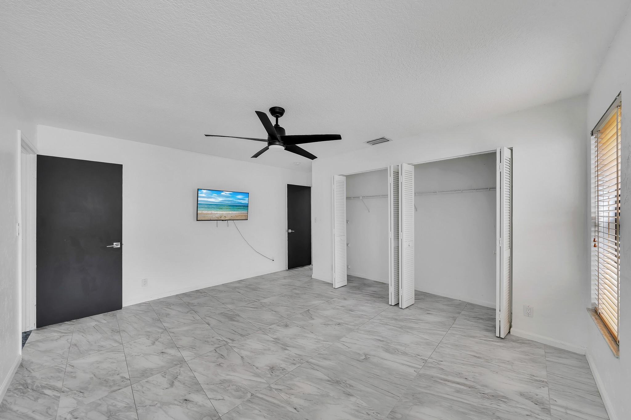 303 NW 105th Terrace, Coral Springs, FL 33071