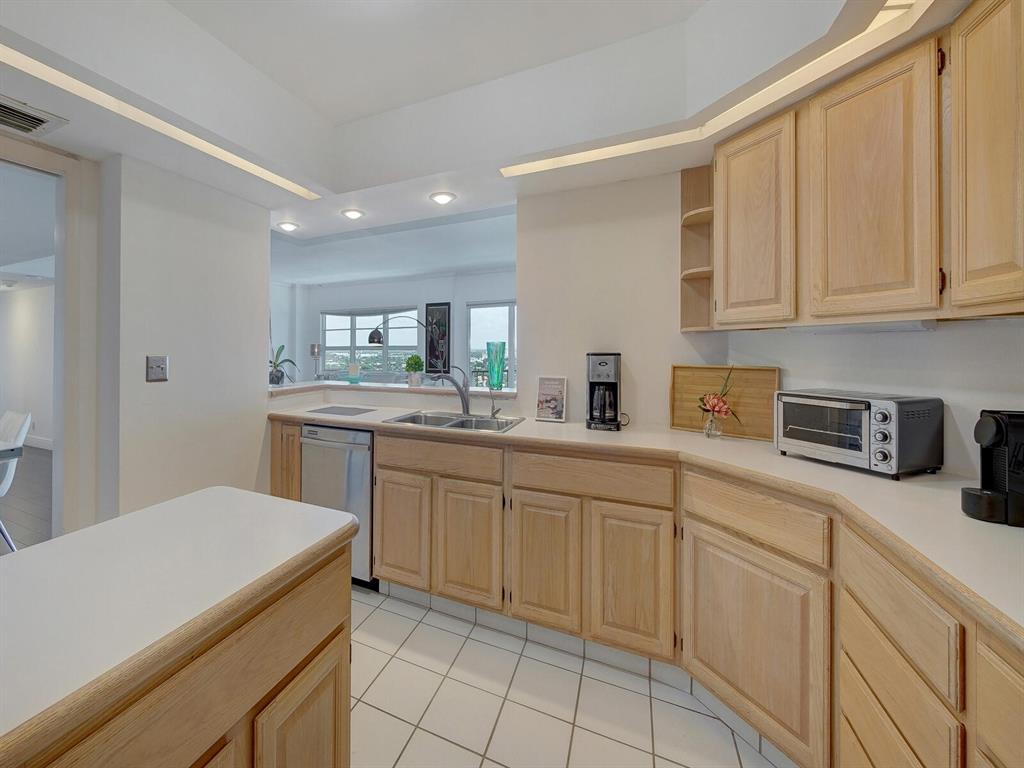 Photo for 2500 E Las Olas Boulevard, 1906, Fort Lauderdale, FL 33301 - Listing #FX-10435952 2500 E Las Olas Boulevard, 1906, Fort Lauderdale, FL 33301