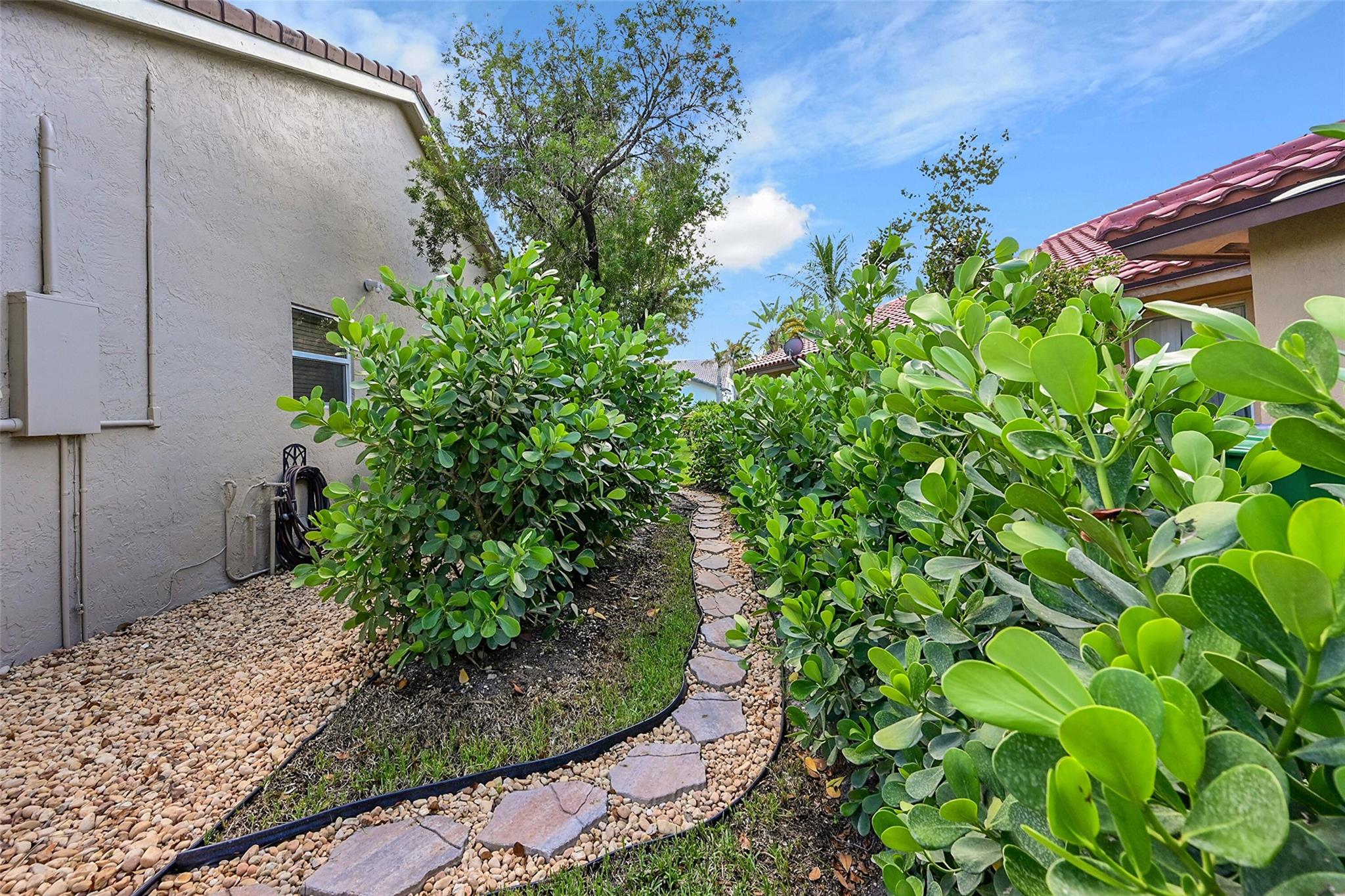 4910 NW 104th Avenue, Coral Springs, FL 33076