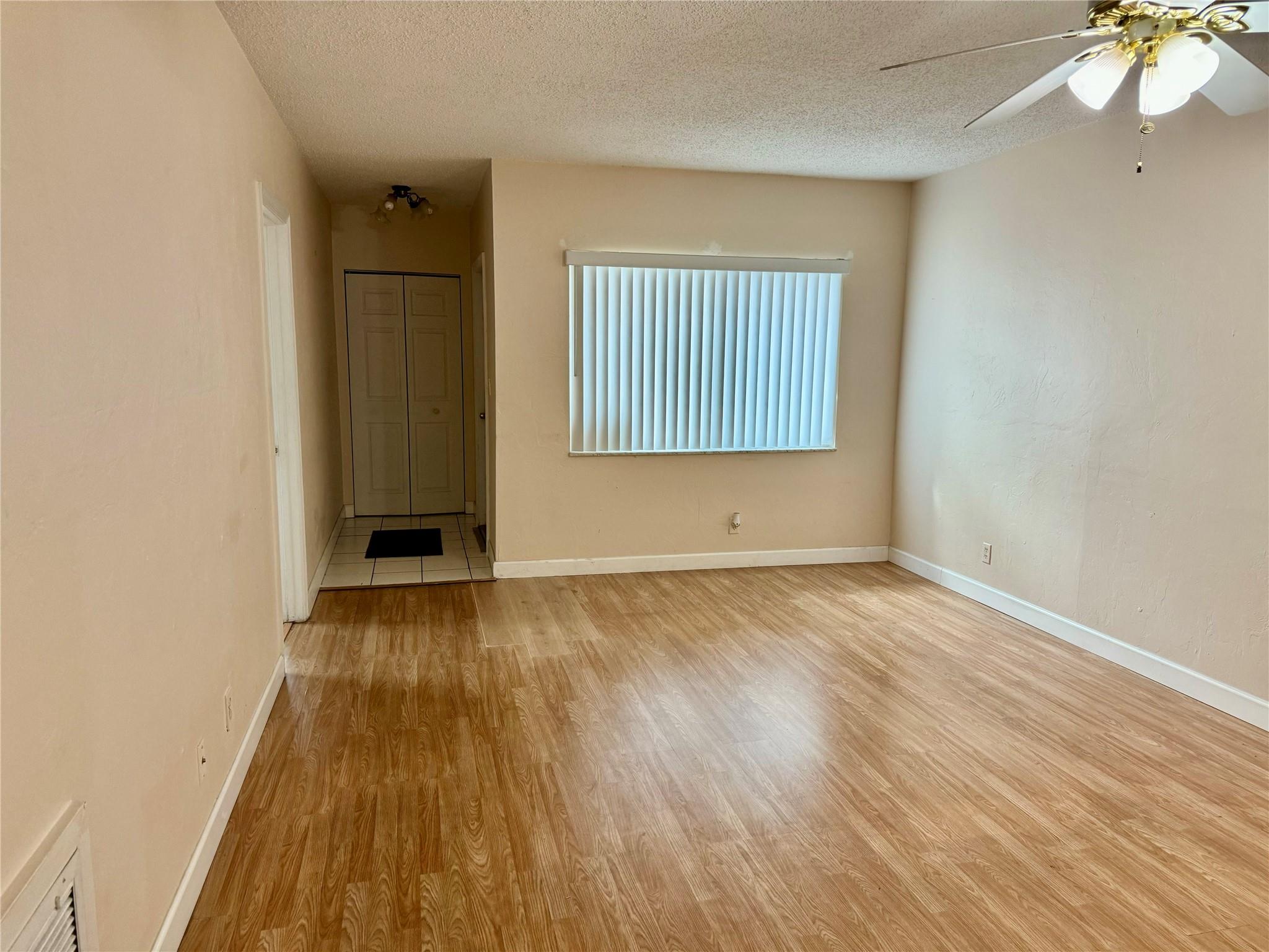 11461 NW 38th Street E, Coral Springs, FL 33065