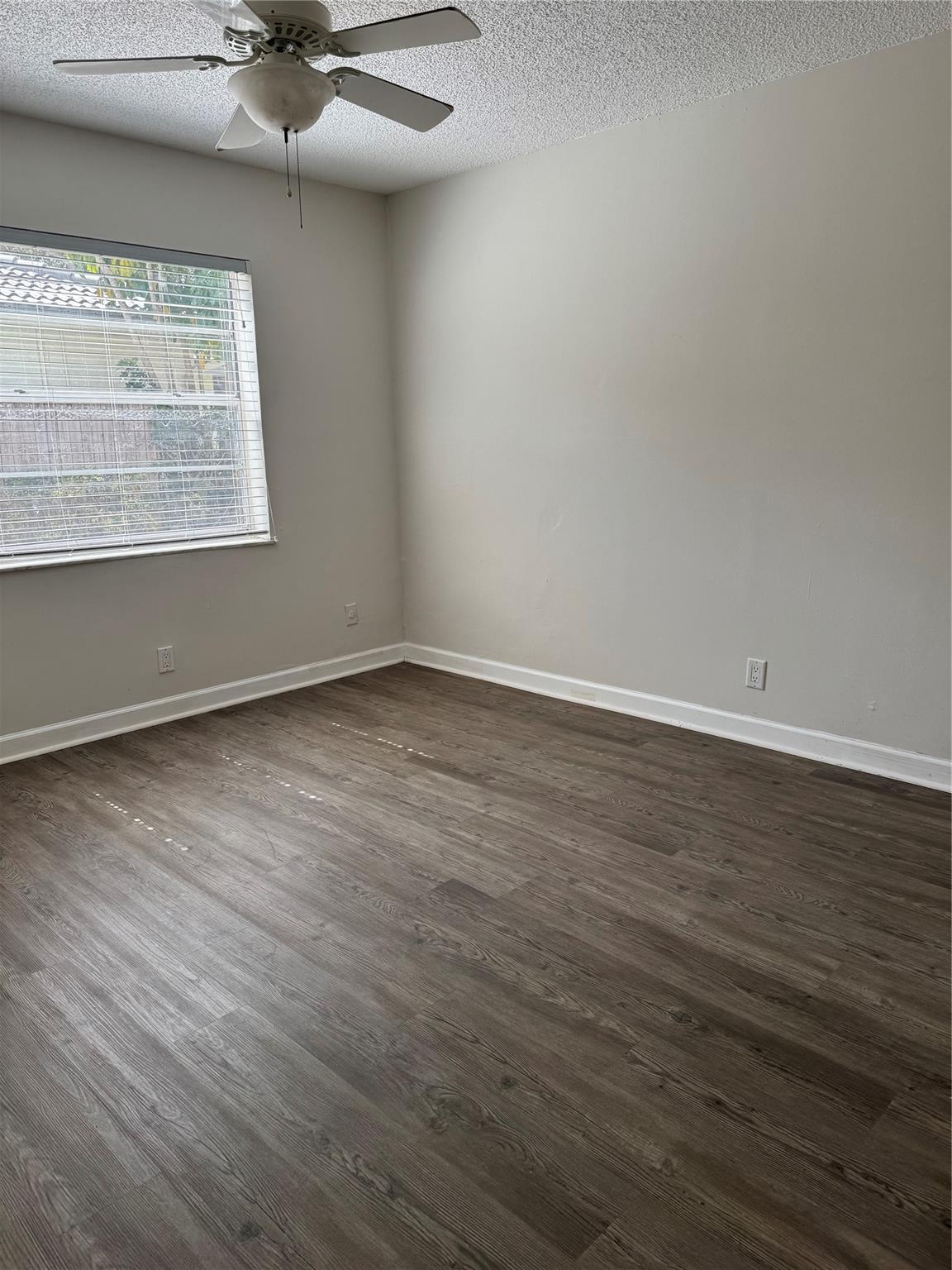 4261 NW 114th Terrace, Coral Springs, FL 33065