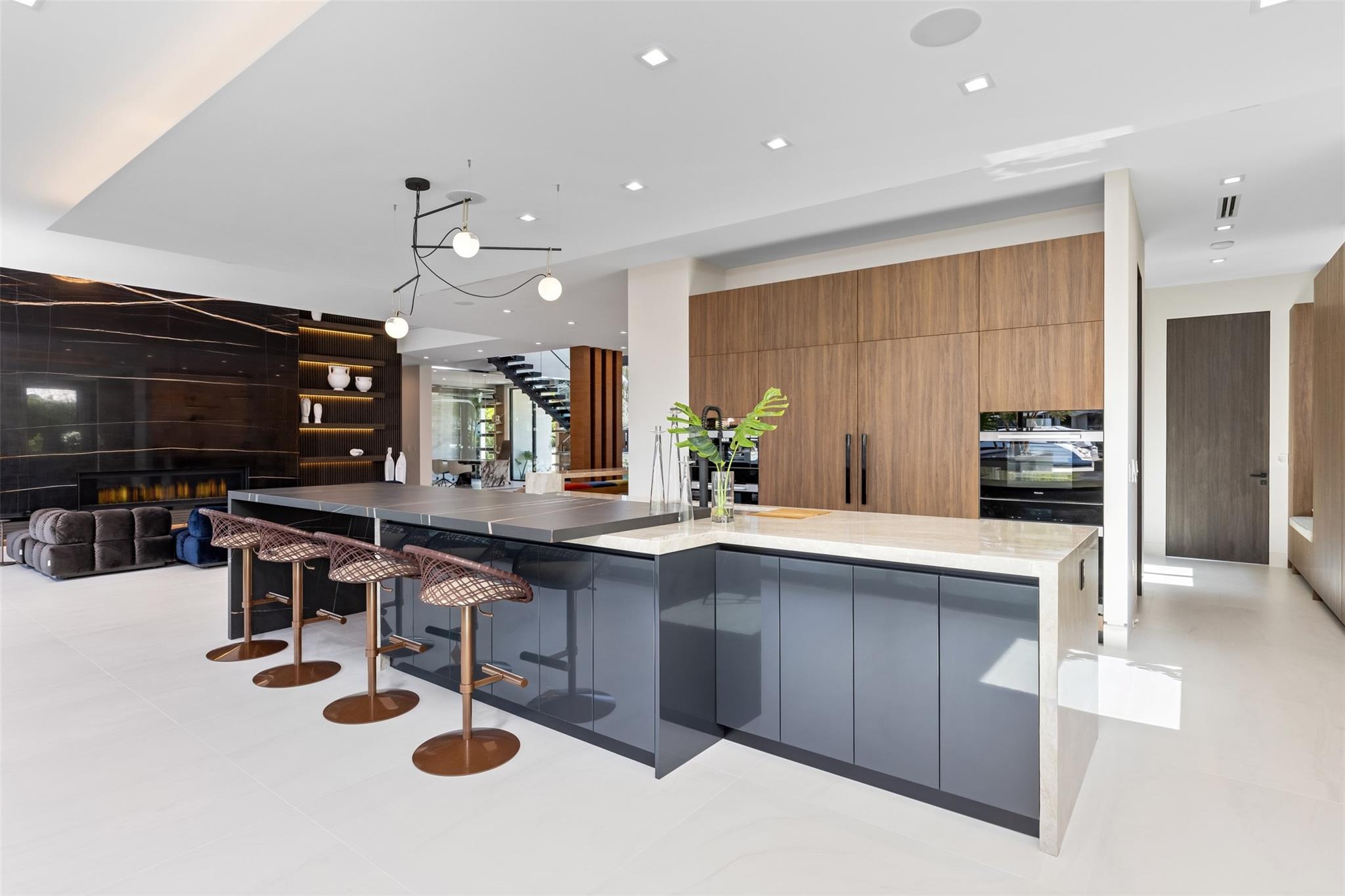 2733 NE 16th Street, Fort Lauderdale, FL 33304