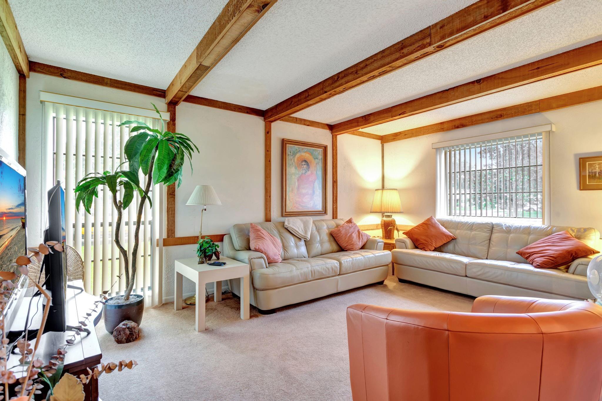 10072 Ramblewood Drive, Coral Springs, FL 33071