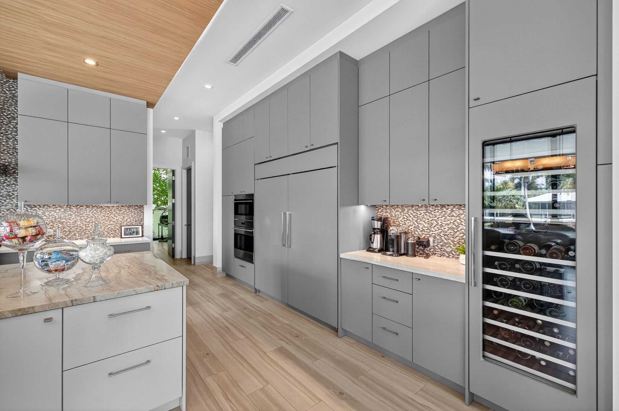 1 Royal Palm Drive, Fort Lauderdale, FL 33301