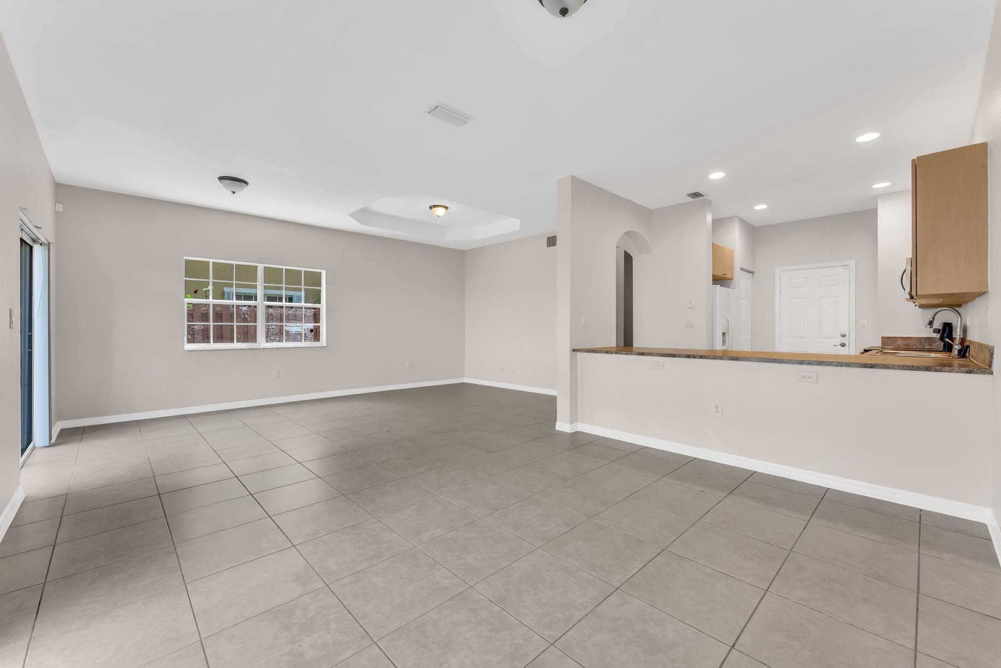 Photo for 14075 SW 50th Lane, 14075, Miramar, FL 33027 - Listing #FX-10526711 14075 SW 50th Lane, 14075, Miramar, FL 33027