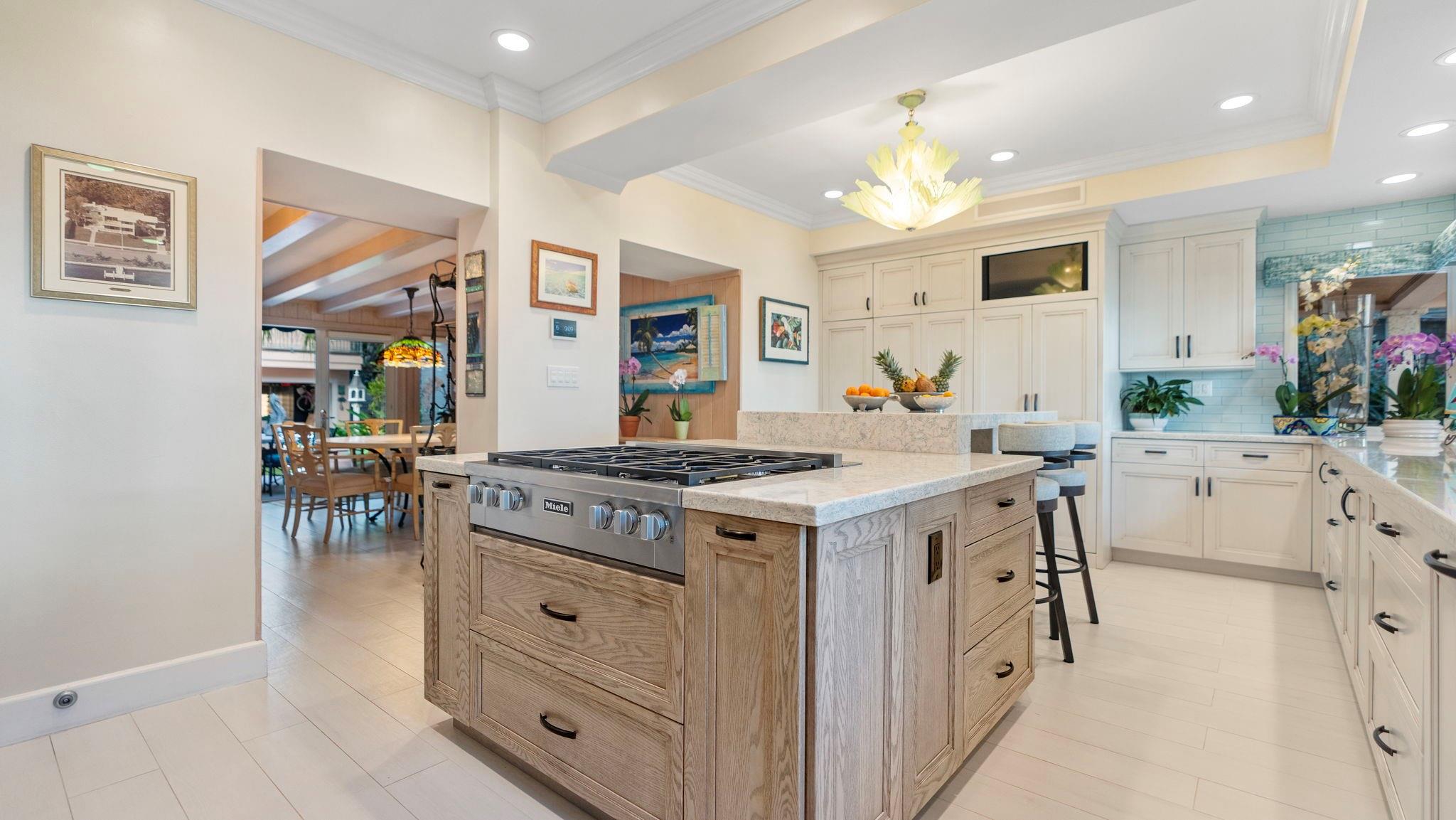 615 Idlewyld Drive, Fort Lauderdale, FL 33301