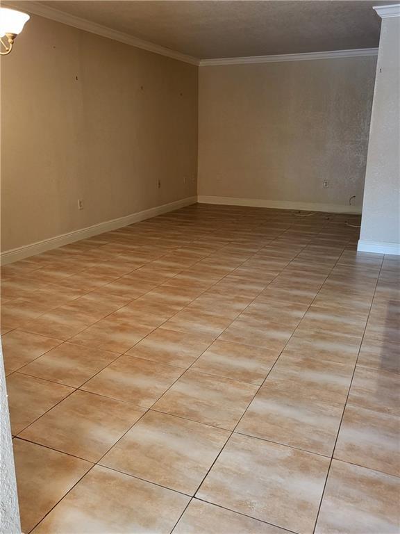 780 NE 199th Street E 101, Miami, FL 33179