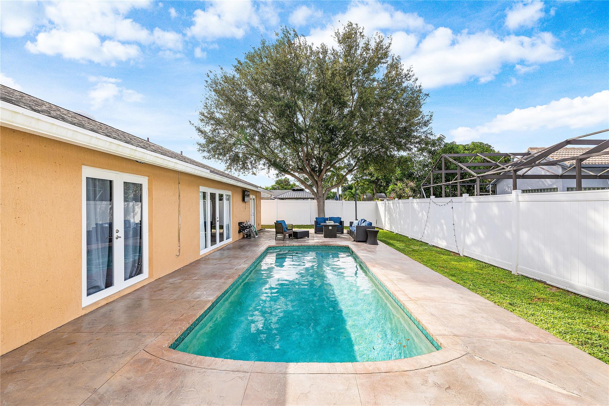 Photo for 9661 Carousel Circle S, Boca Raton, FL 33434 - listing #FX-10533652 9661 Carousel Circle S, Boca Raton, FL 33434