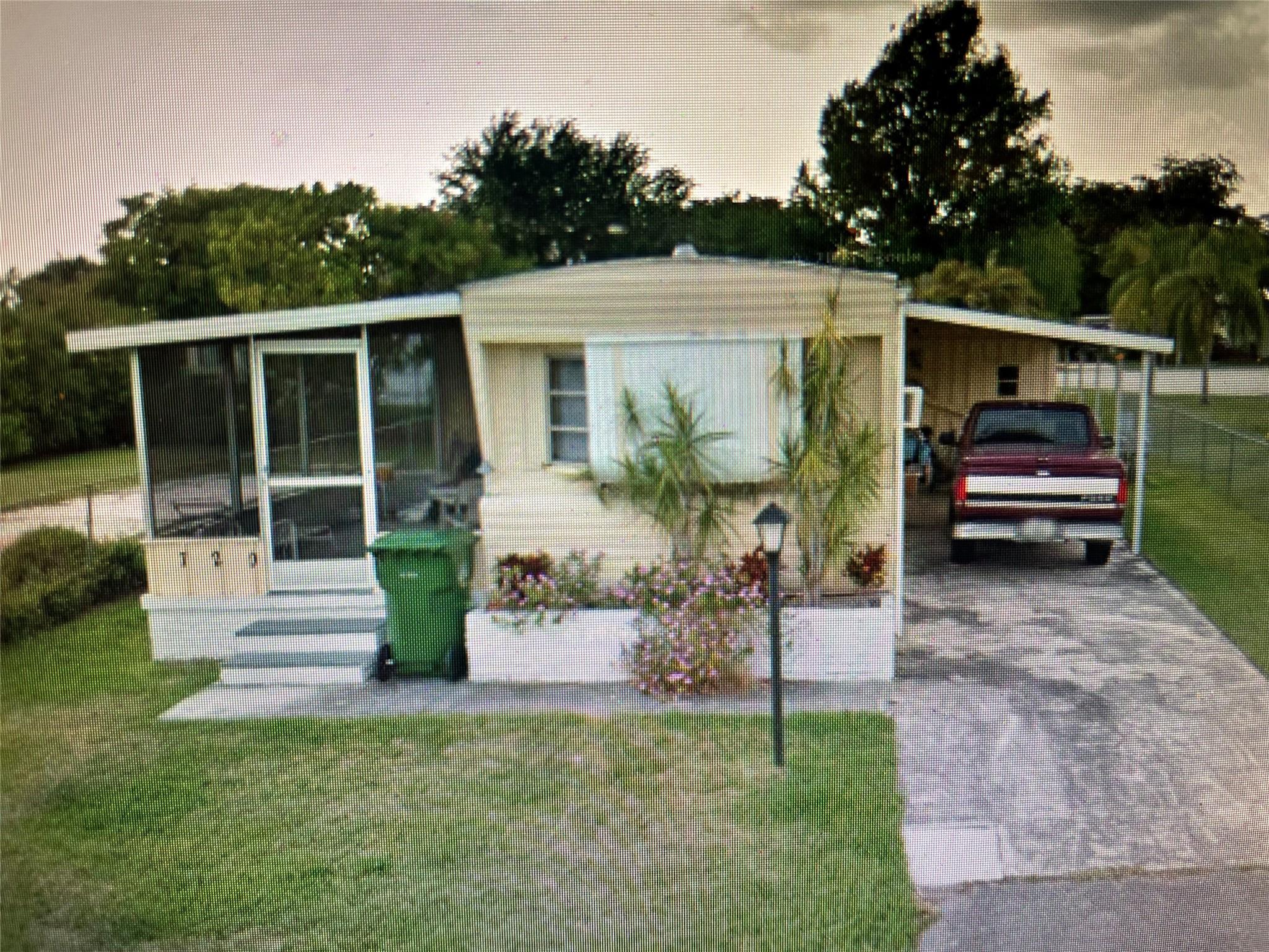 Photo for 720 NW 217th Terrace, Pembroke Pines, FL 33029 - listing #FX-10444724 720 NW 217th Terrace, Pembroke Pines, FL 33029