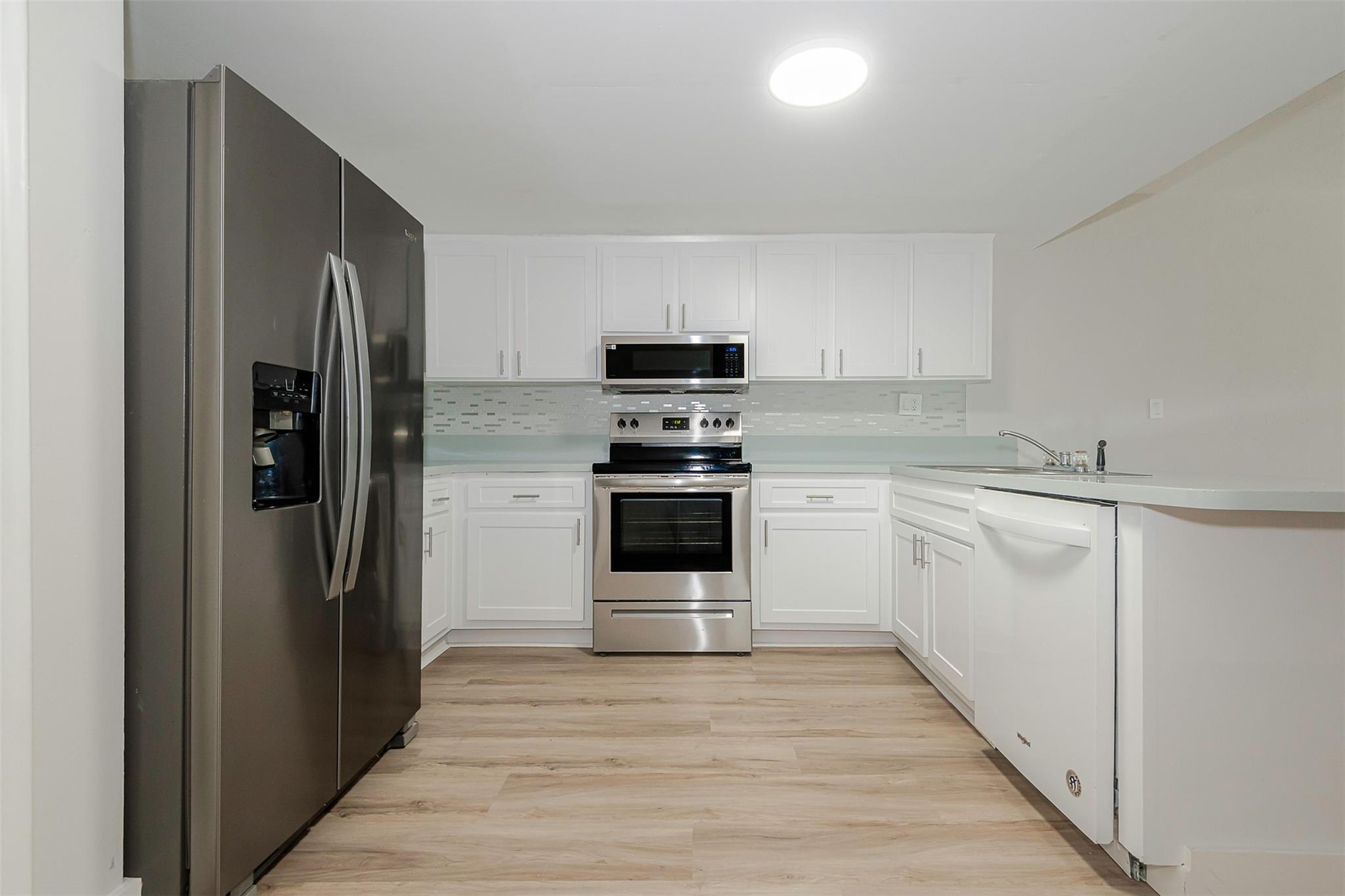 9062 NW 23rd Street W, Coral Springs, FL 33065