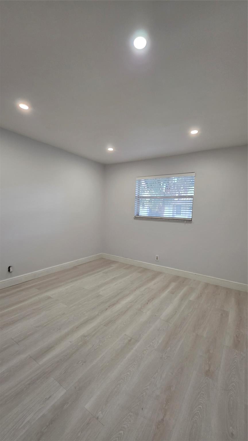 8704 NW 35th Street 204, Coral Springs, FL 33065